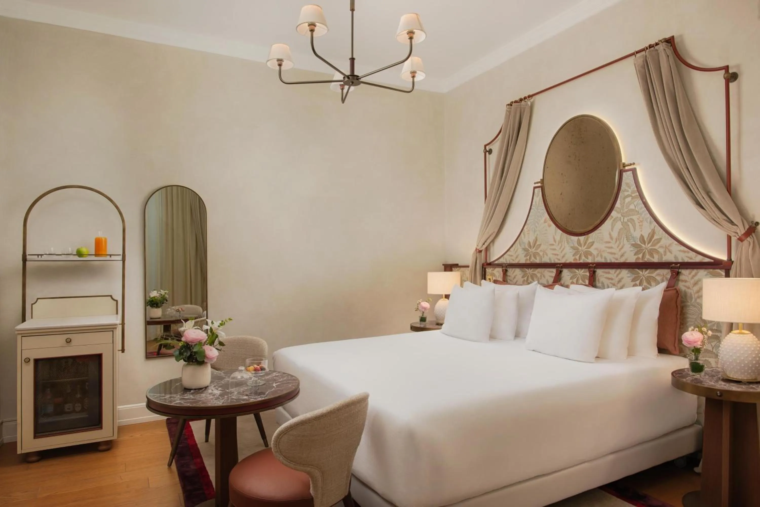 Bedroom, Bed in NH Collection Firenze Porta Rossa