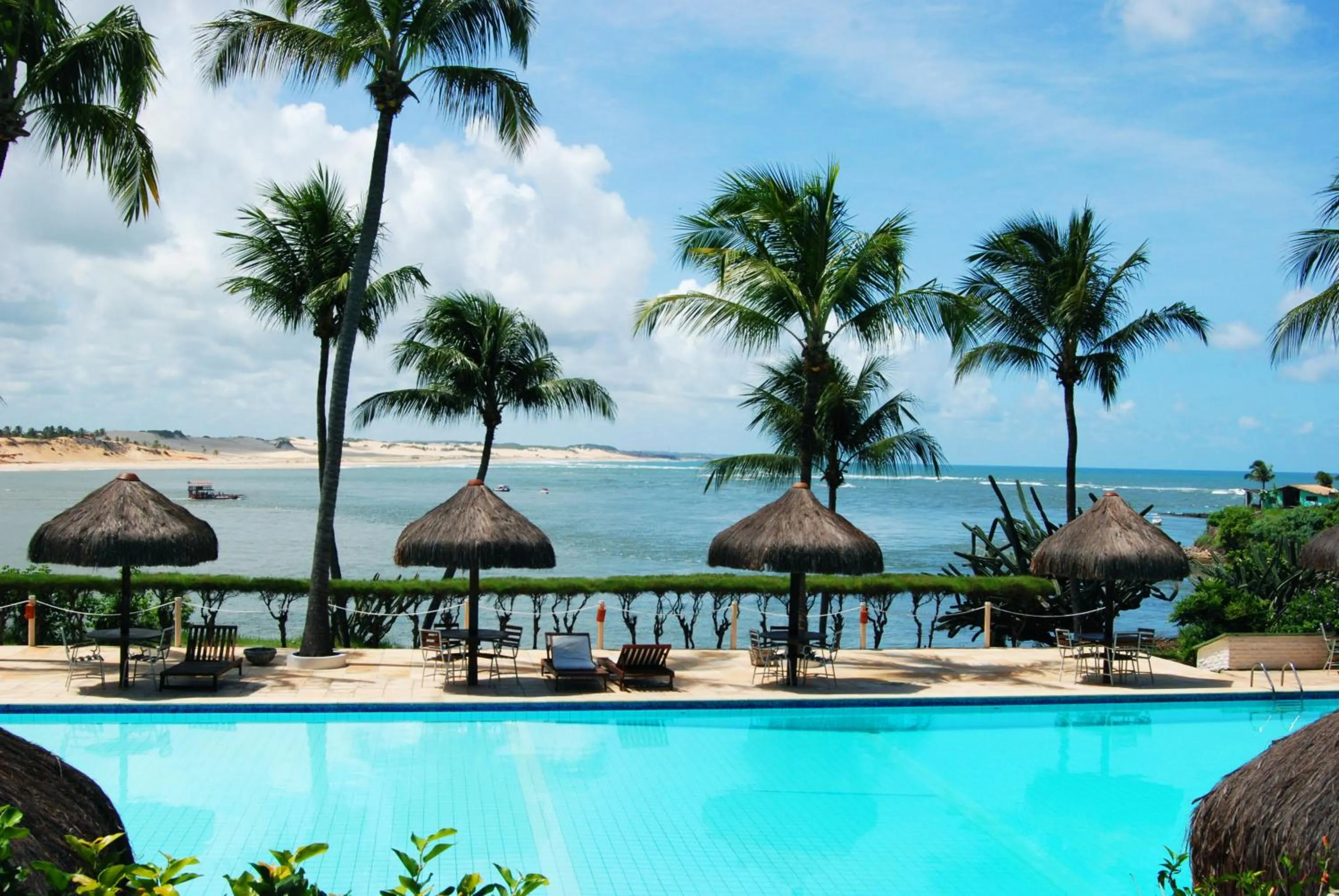 Pool view in Hotel Marinas