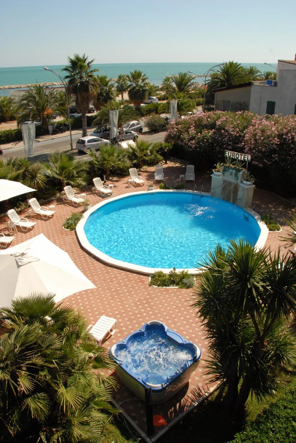 Swimming pool in Eurotel