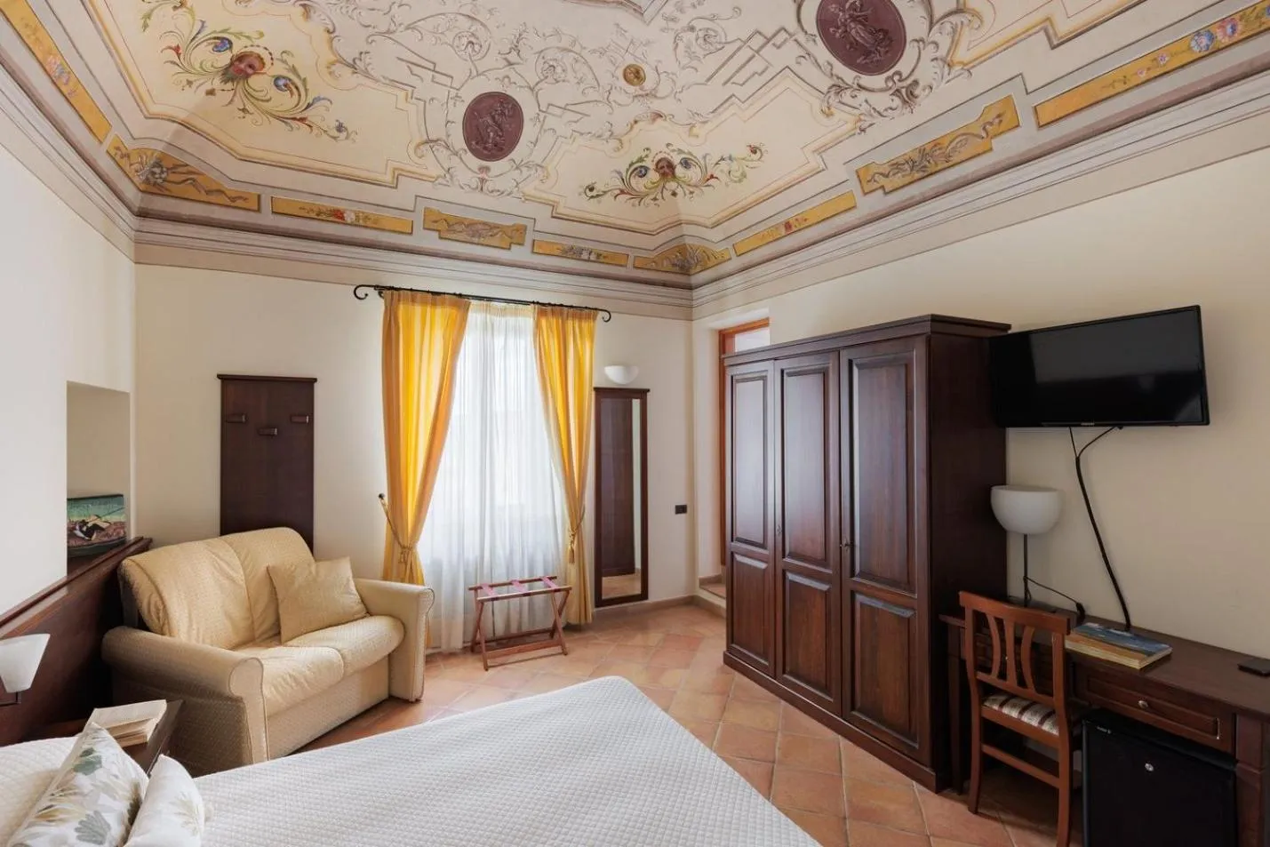 Bed in Hotel San Claudio
