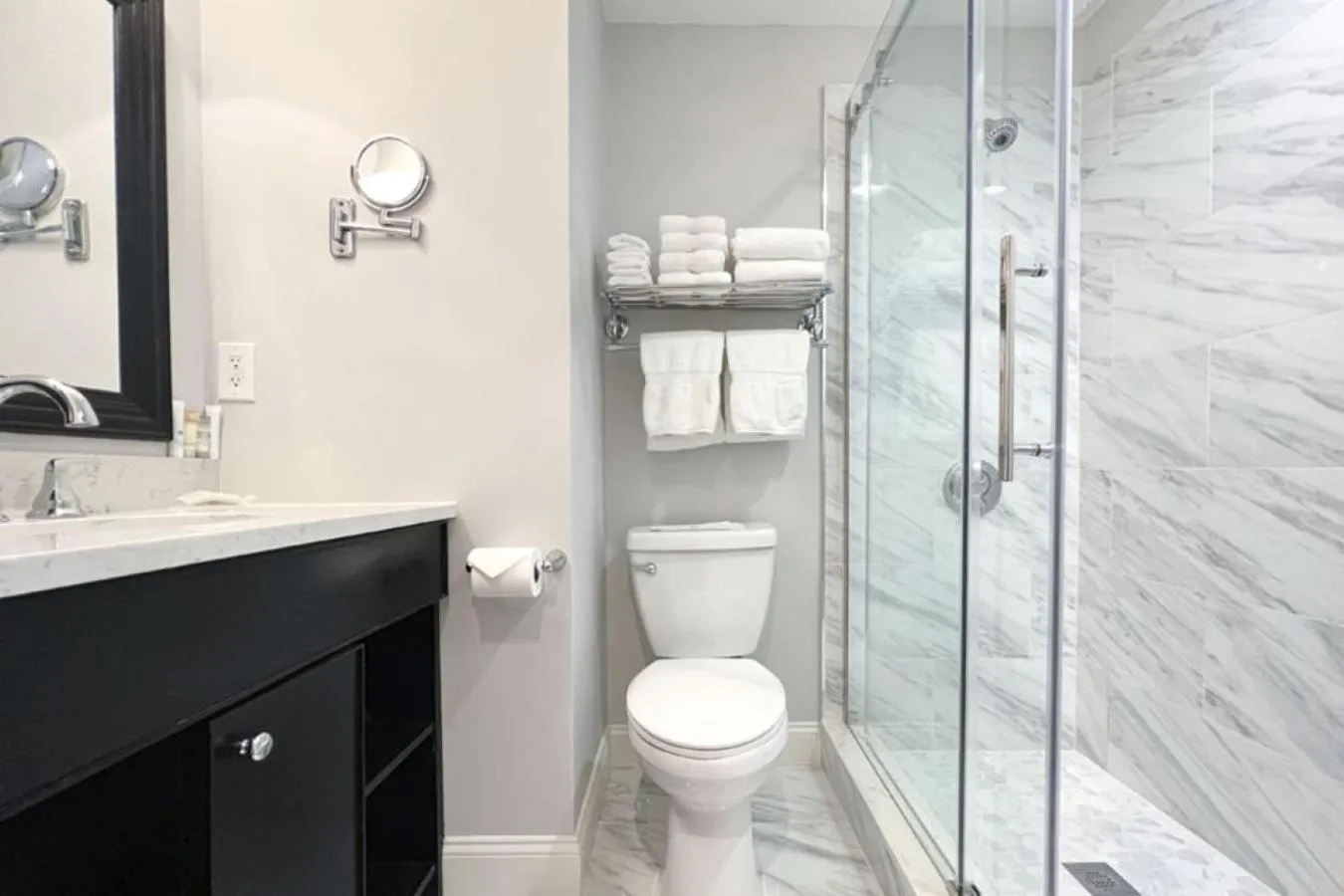 Bathroom in Newbury Guest House