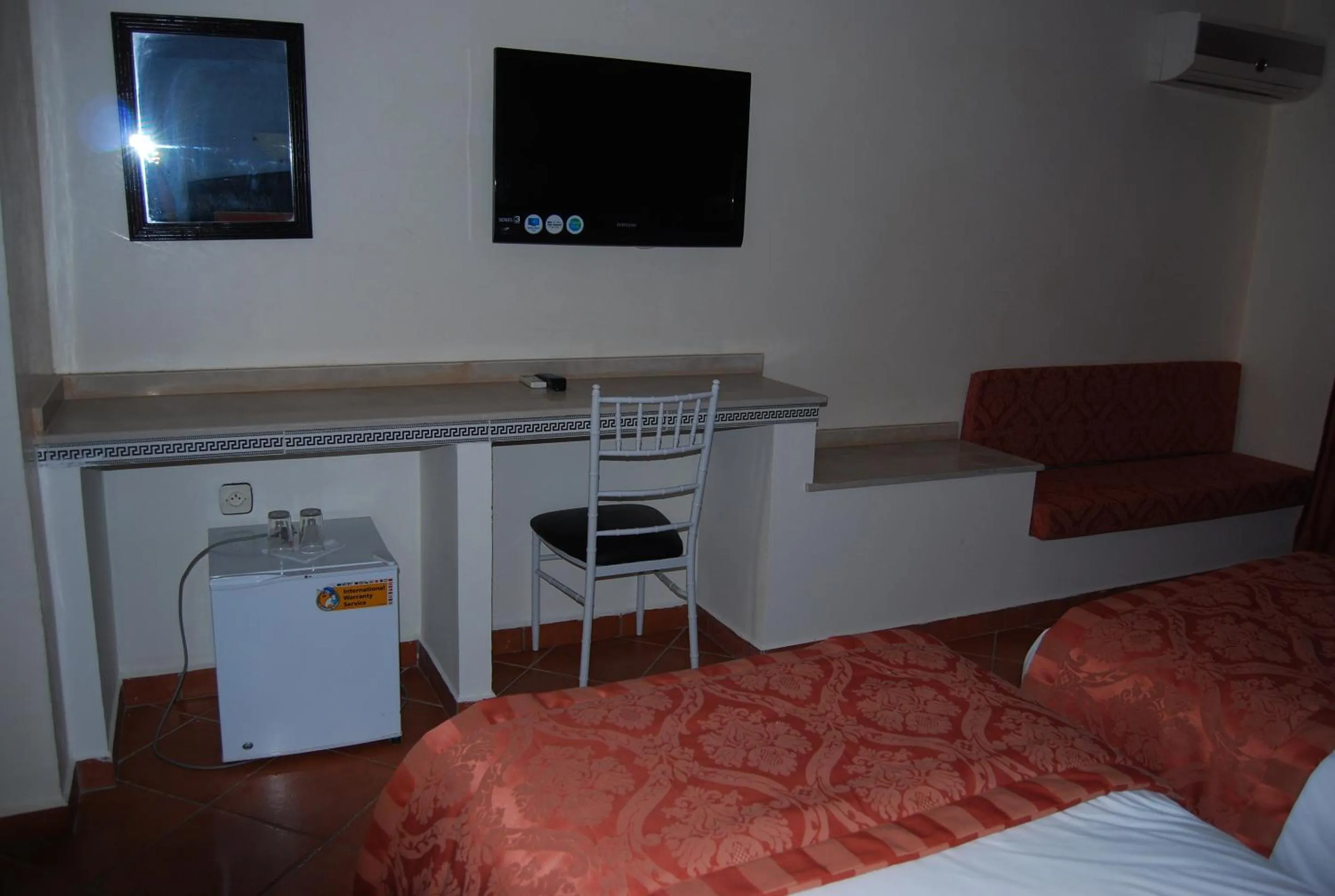 Single Room in Hotel Al Khaima