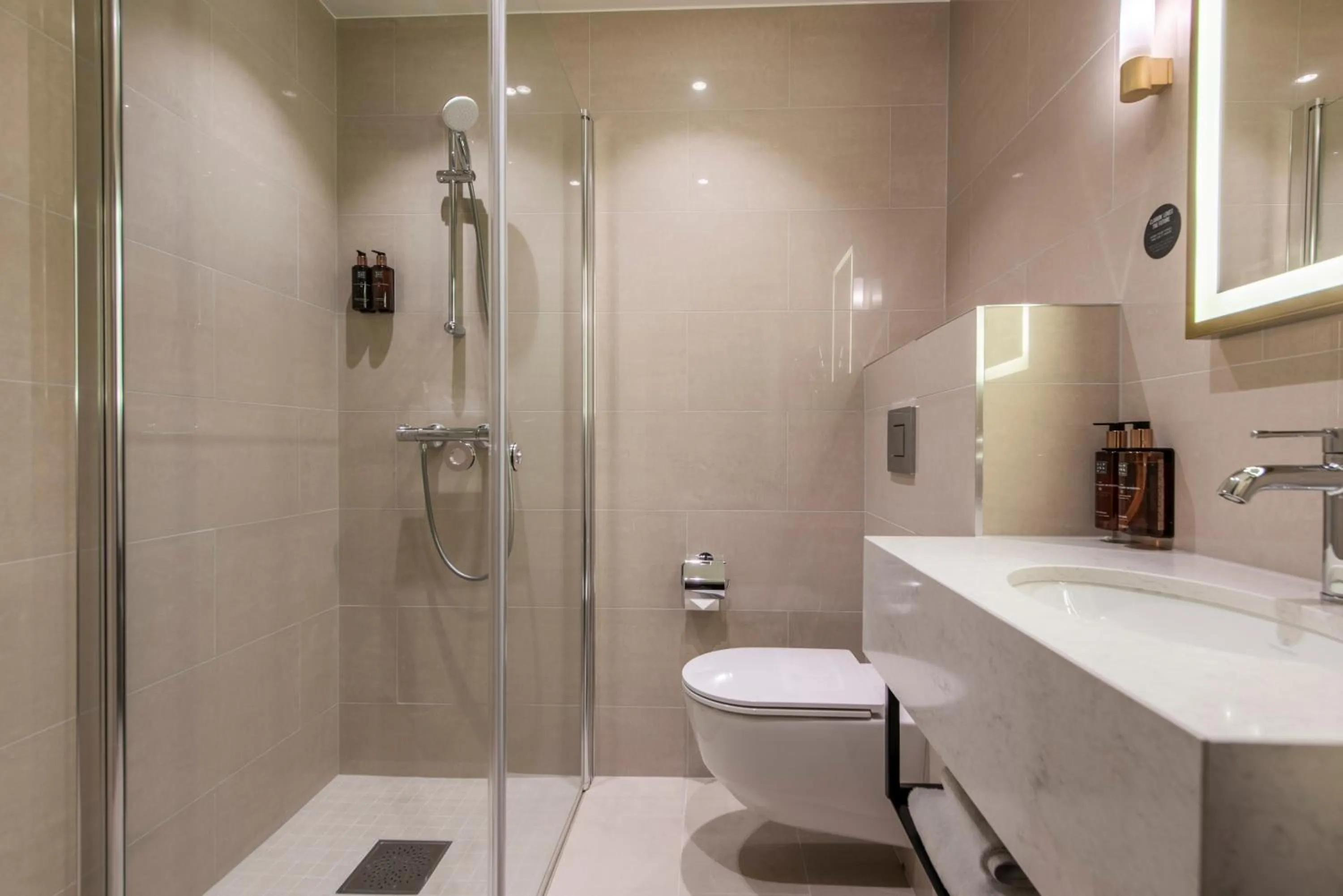 Bathroom in Home Hotel Grand Gjøvik