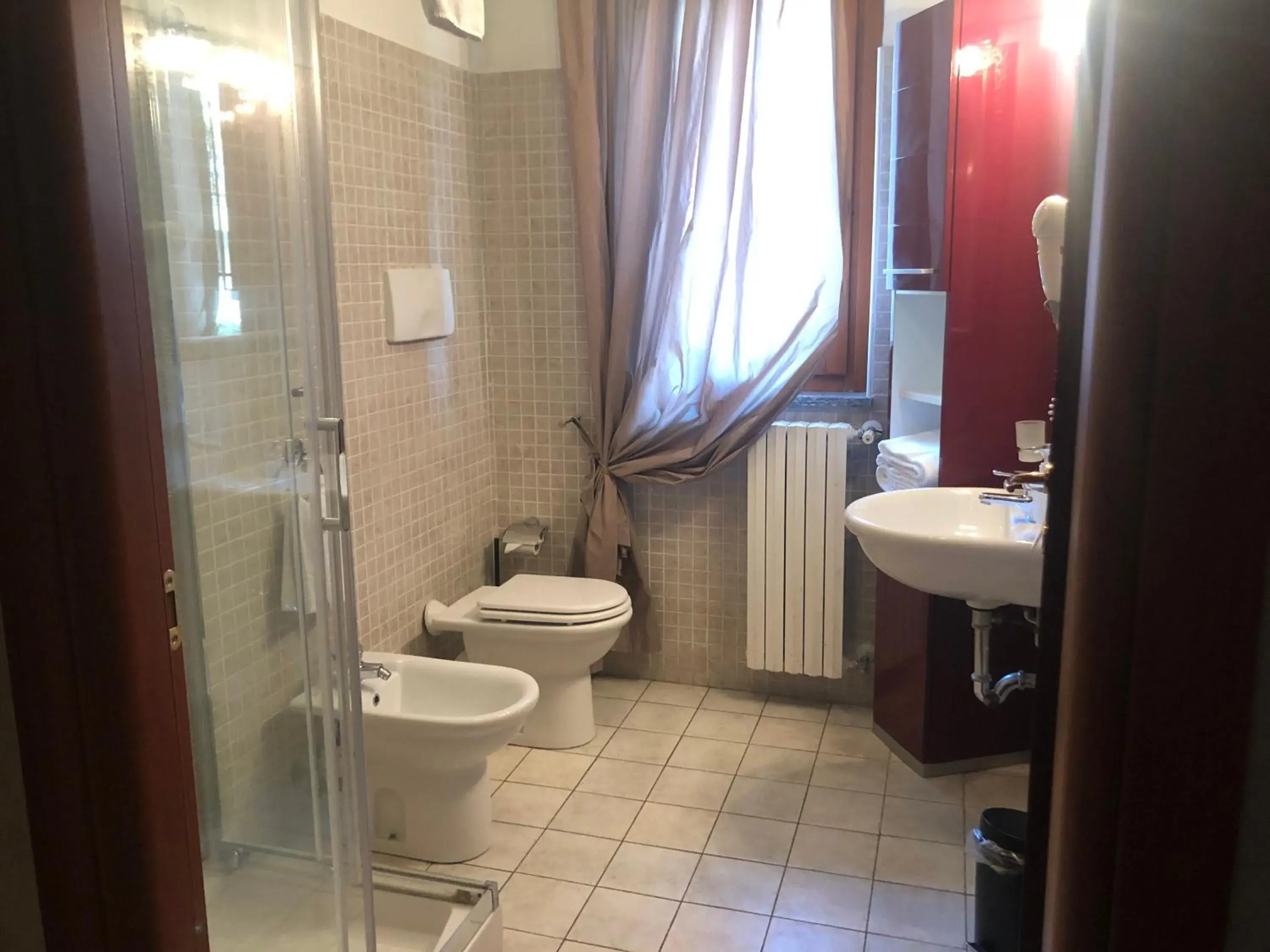 Classic Triple Room in Residenza Segrate Centro Segrate Classic Triple Room in Residenza Segrate Centro Segrate