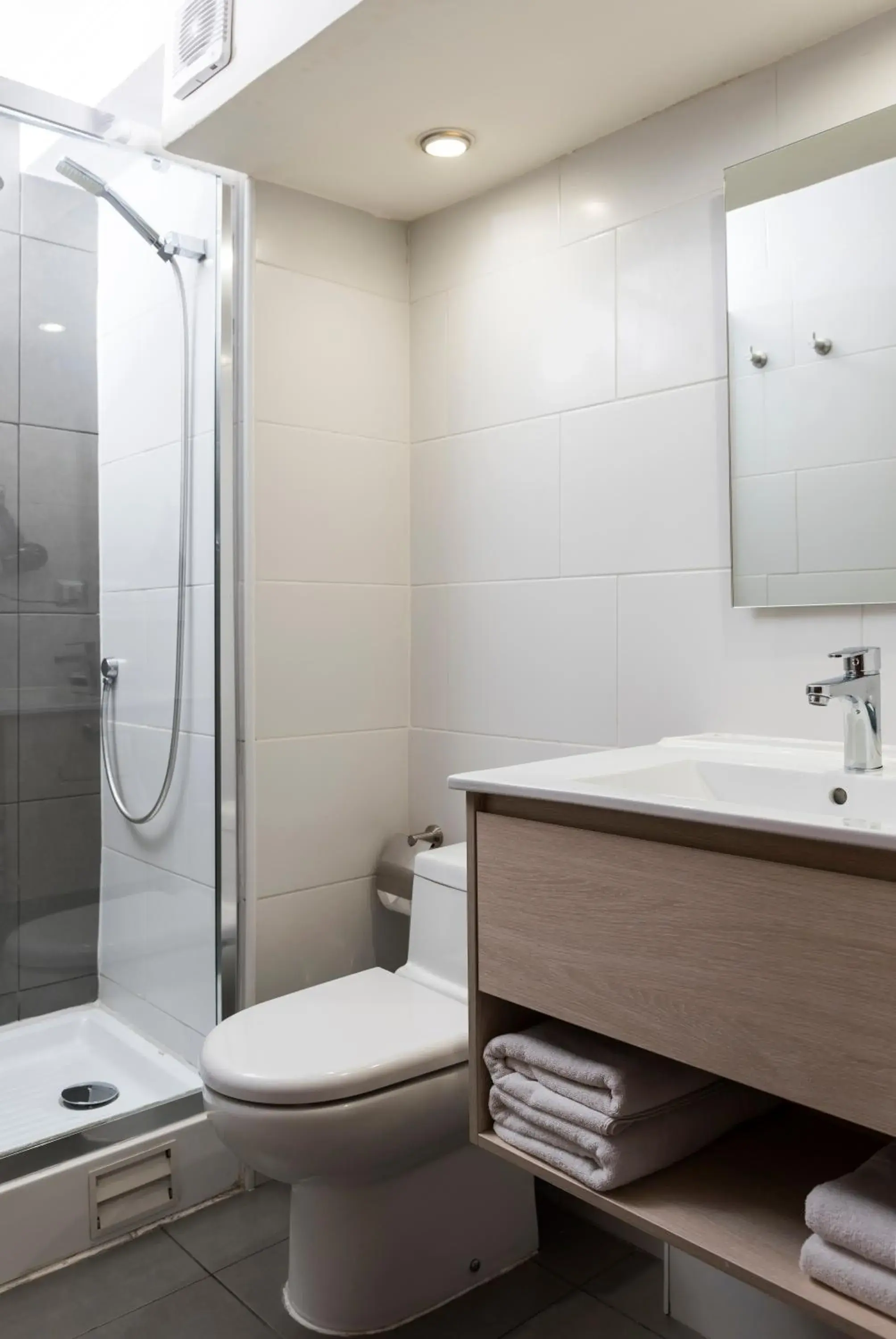 Classic Quadruple Room in Hotel Nippon y Centro de Eventos Classic Quadruple Room in Hotel Nippon y Centro de Eventos