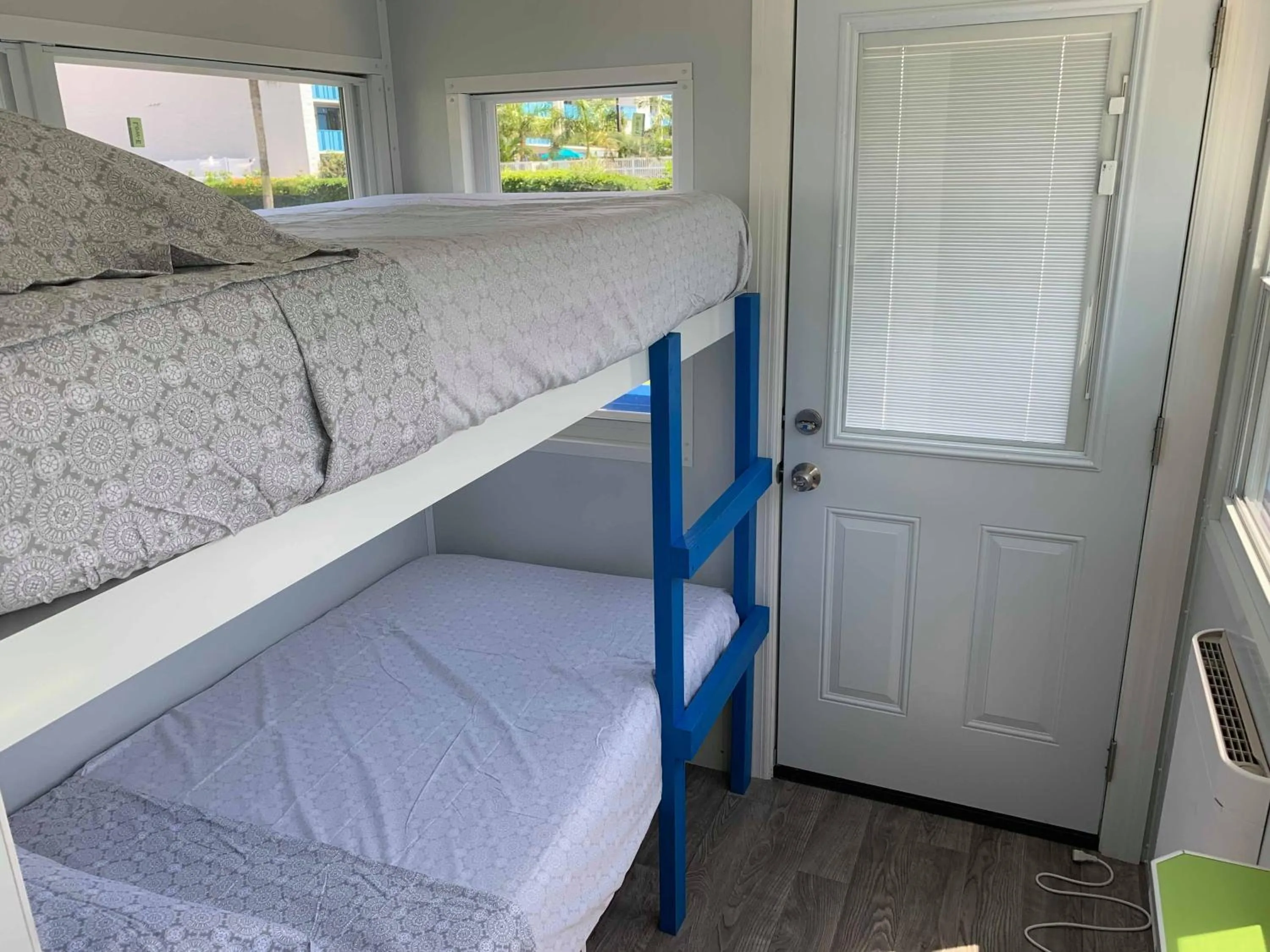 Bed in Tiny House Siesta