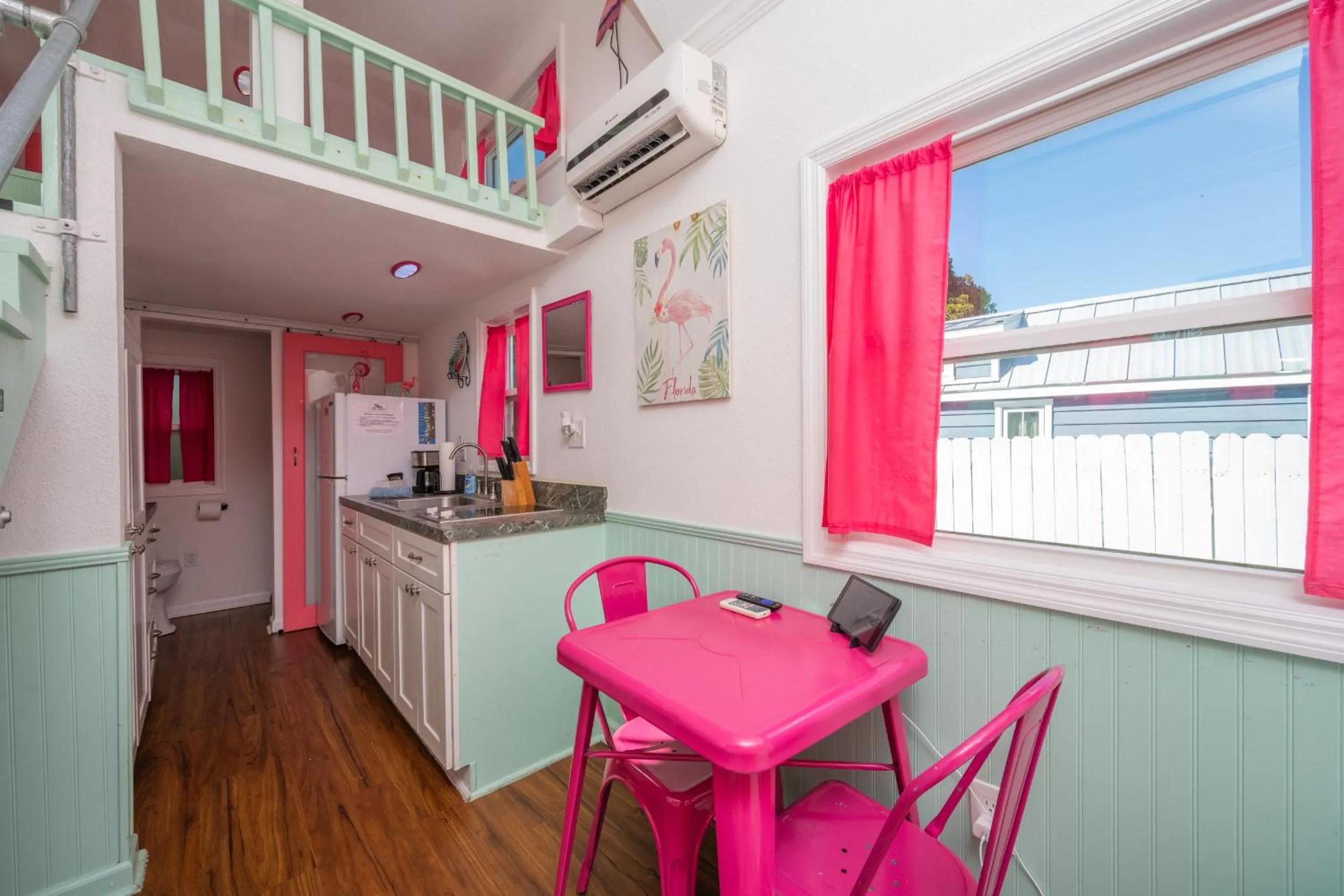 Kitchen or kitchenette in Tiny House Siesta