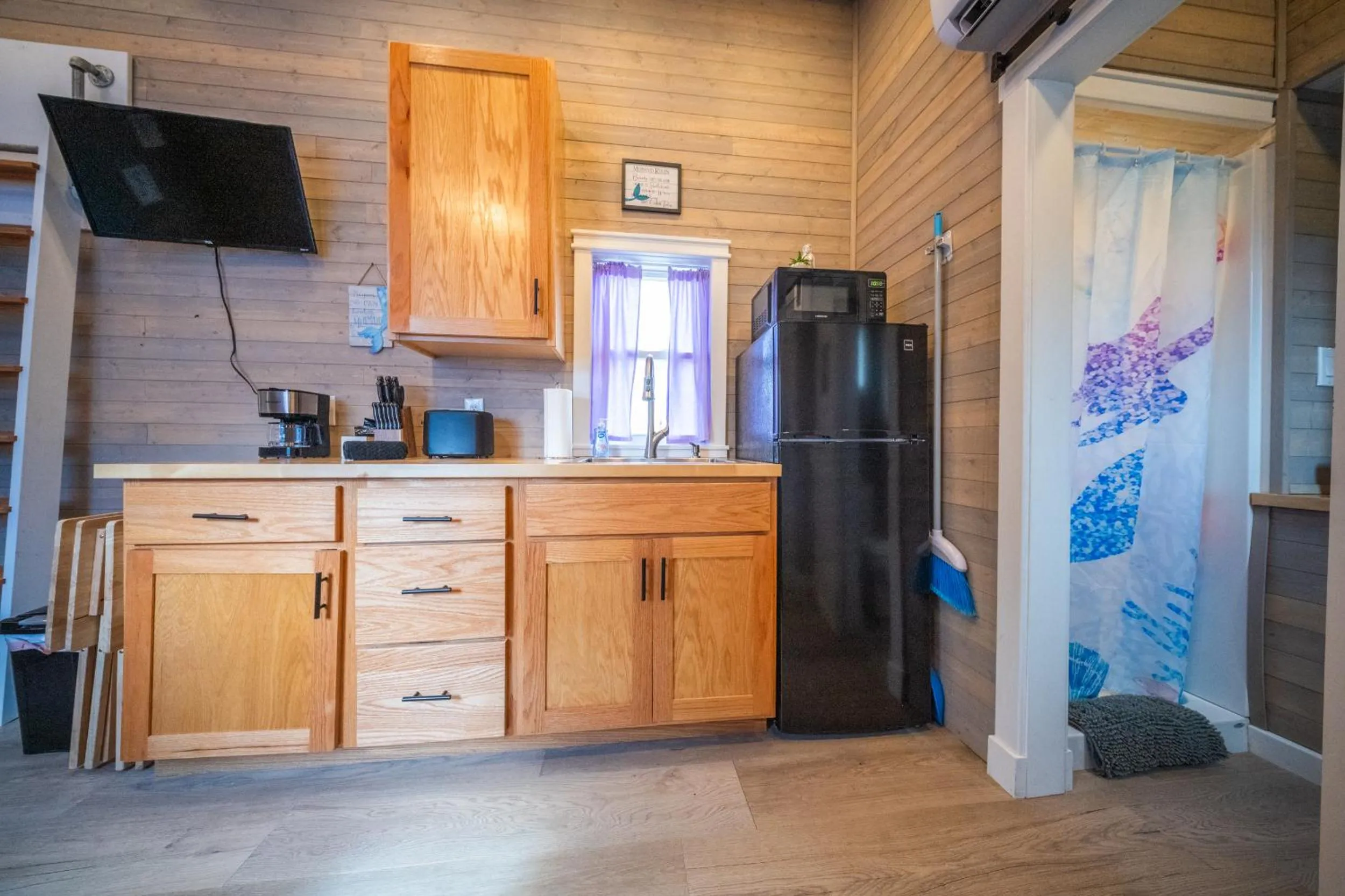 TV and multimedia in Tiny House Siesta