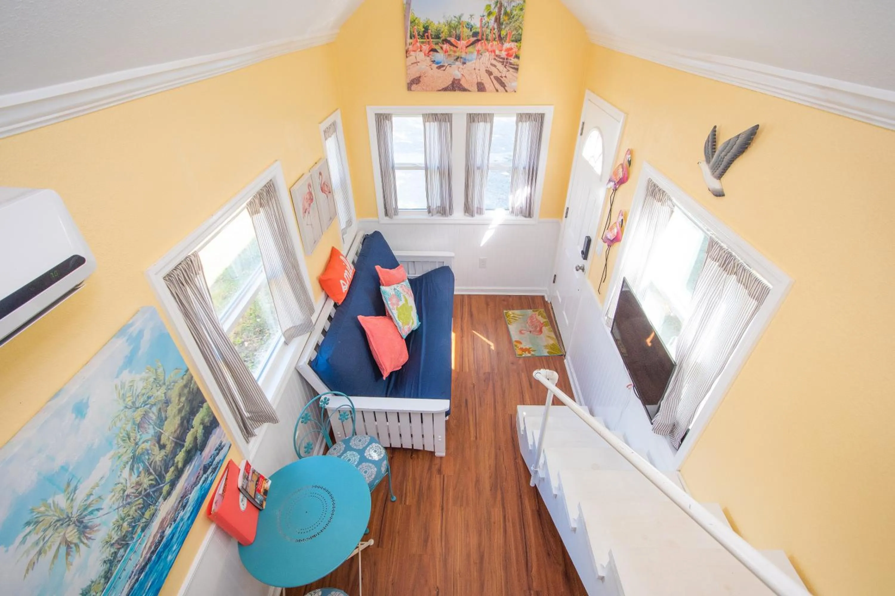 TV and multimedia in Tiny House Siesta