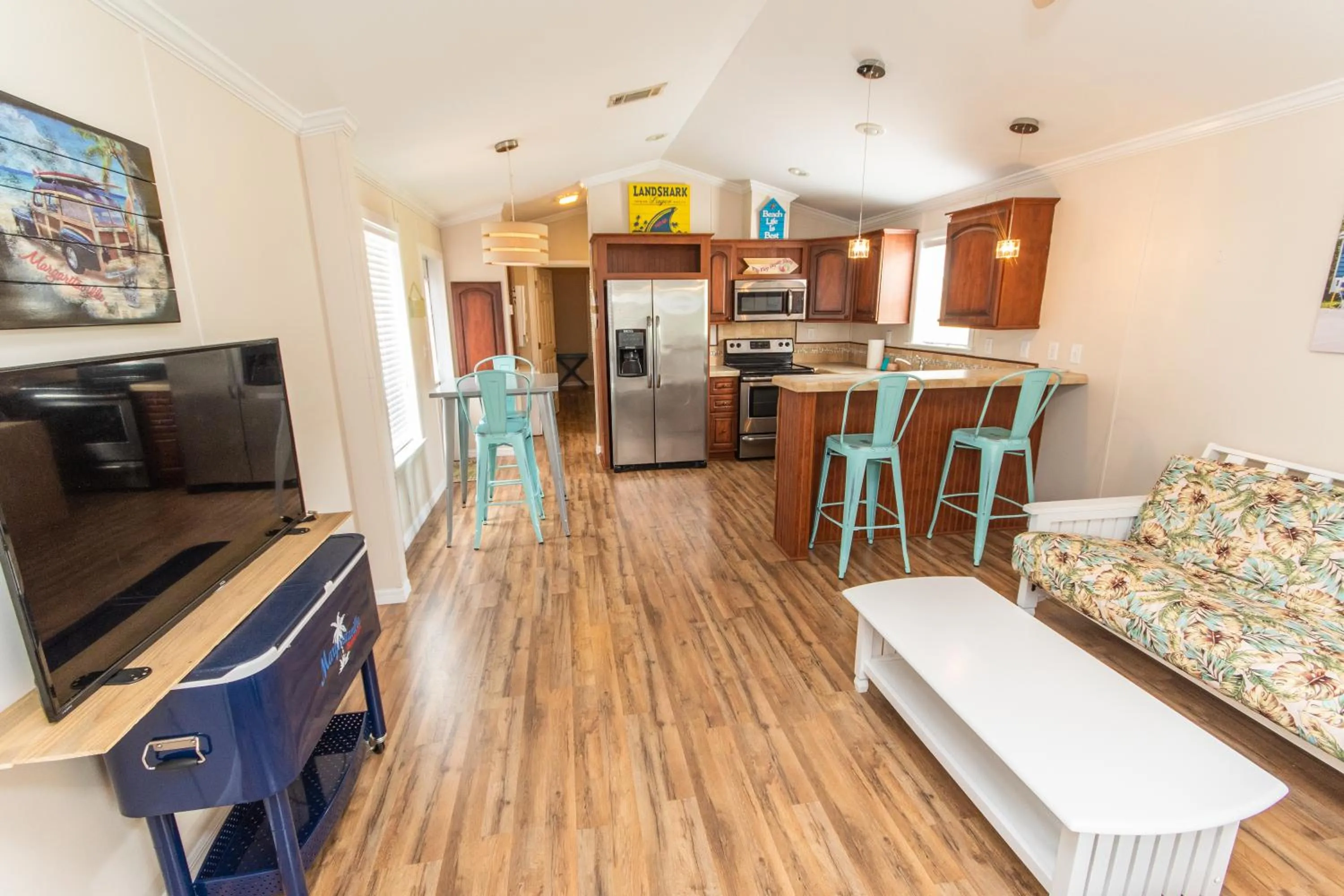 TV and multimedia in Tiny House Siesta