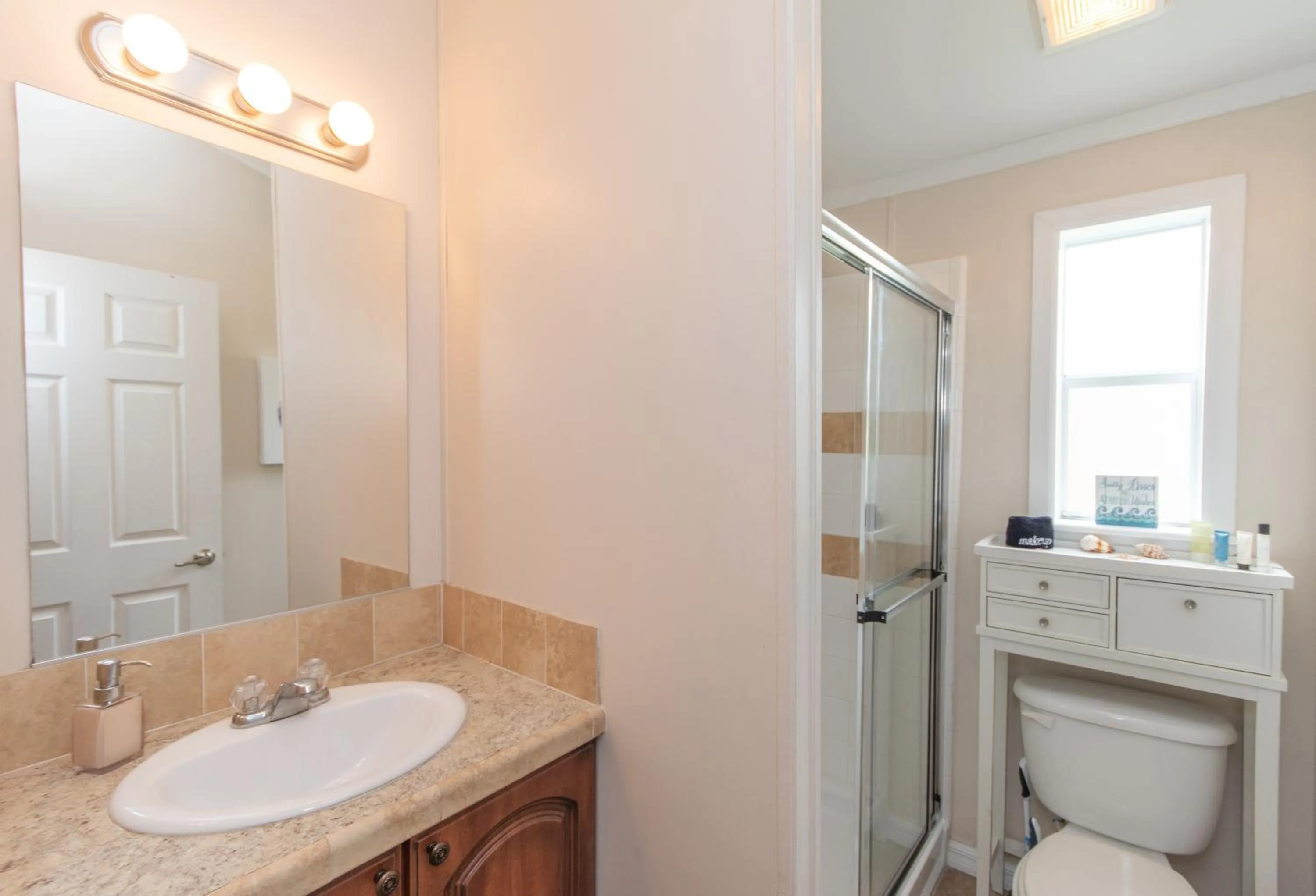 Shower in Tiny House Siesta