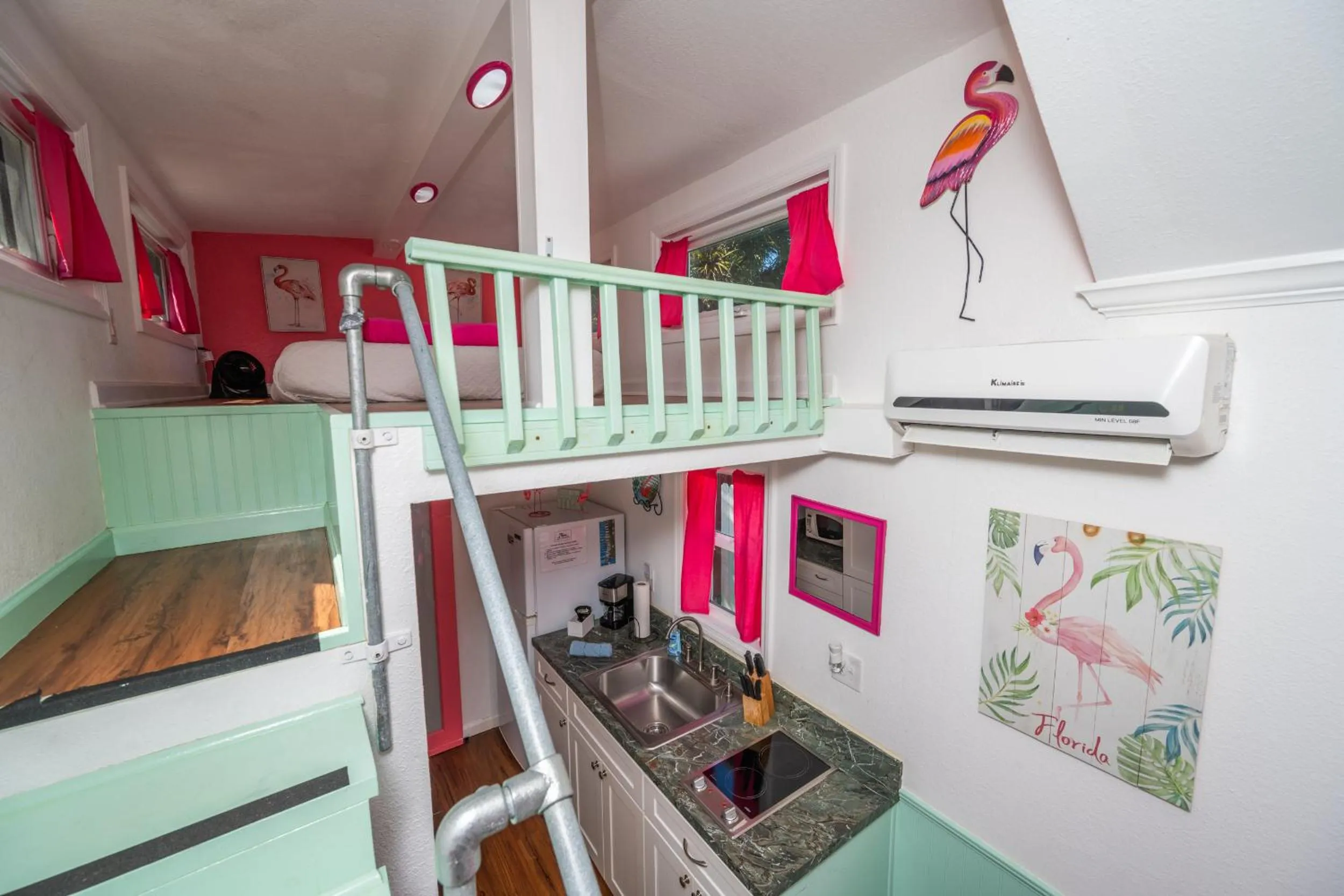 Kitchen or kitchenette in Tiny House Siesta