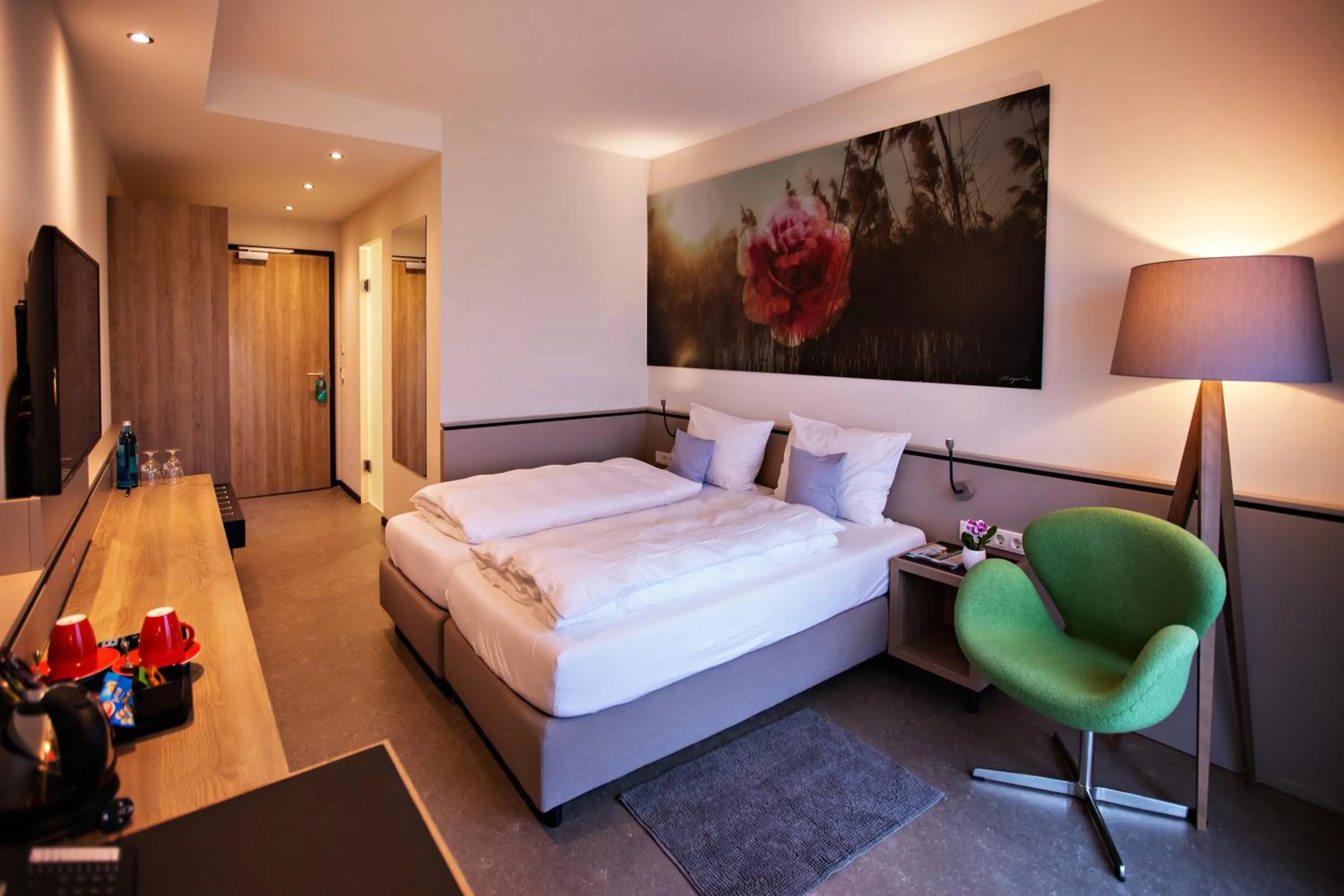 Photo of the whole room, Bed in Golf & Resort Hotel Gut Heckenhof