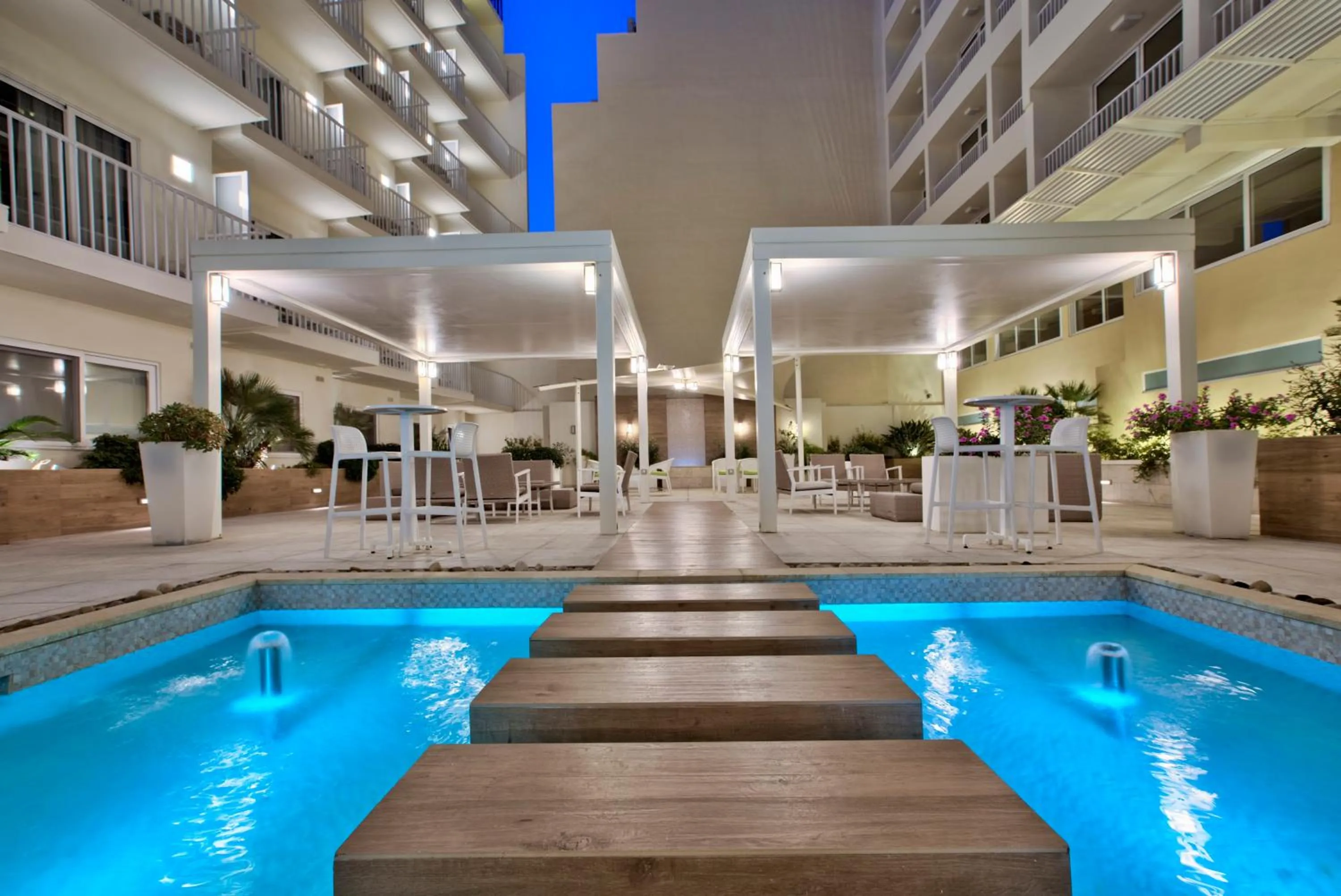 Garden in Hotel Santana