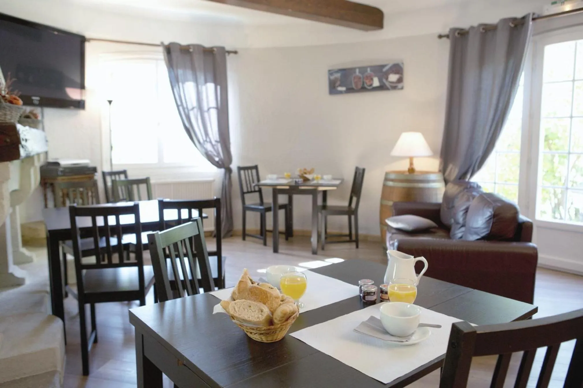 Restaurant/places to eat in Logis Hôtel Castel Mouisson