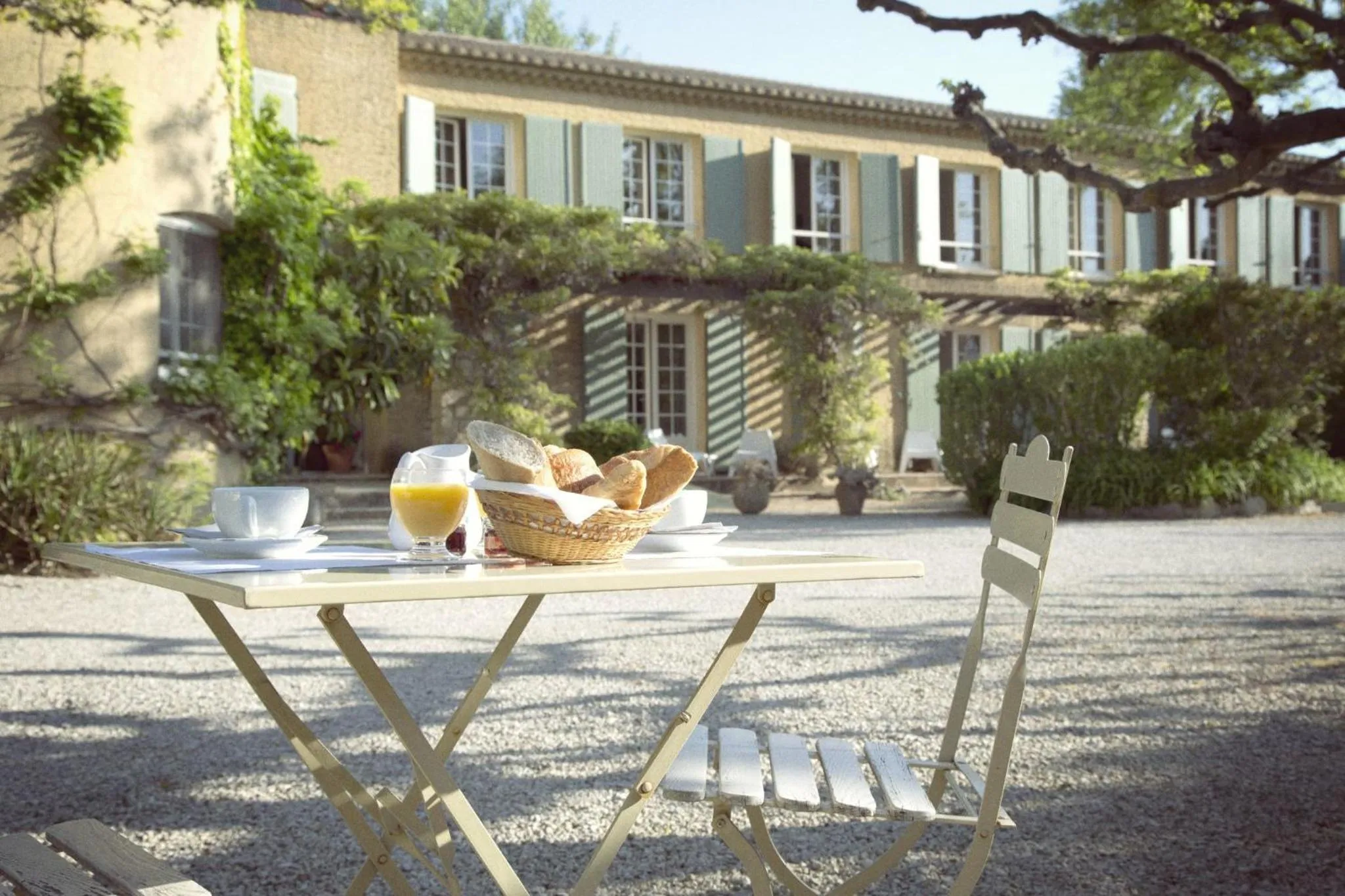 Property building in Logis Hôtel Castel Mouisson