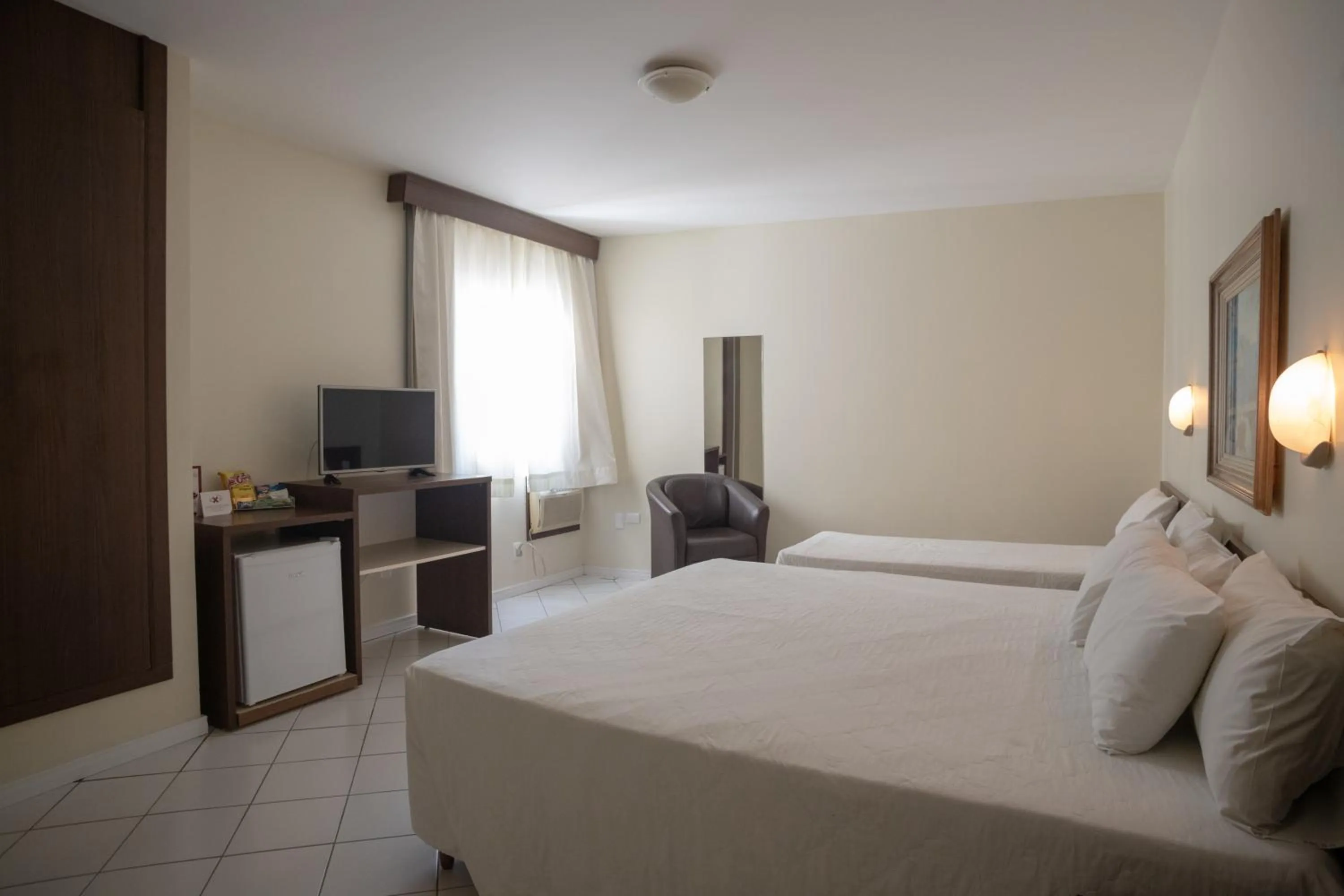 TV and multimedia, Bed in Hotel Ryan