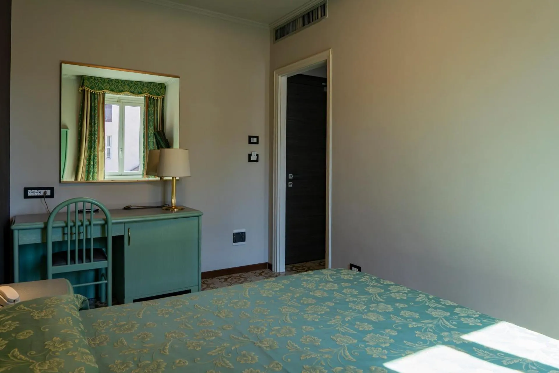 Bed in Cavour 30TRE - Hotel Moderno