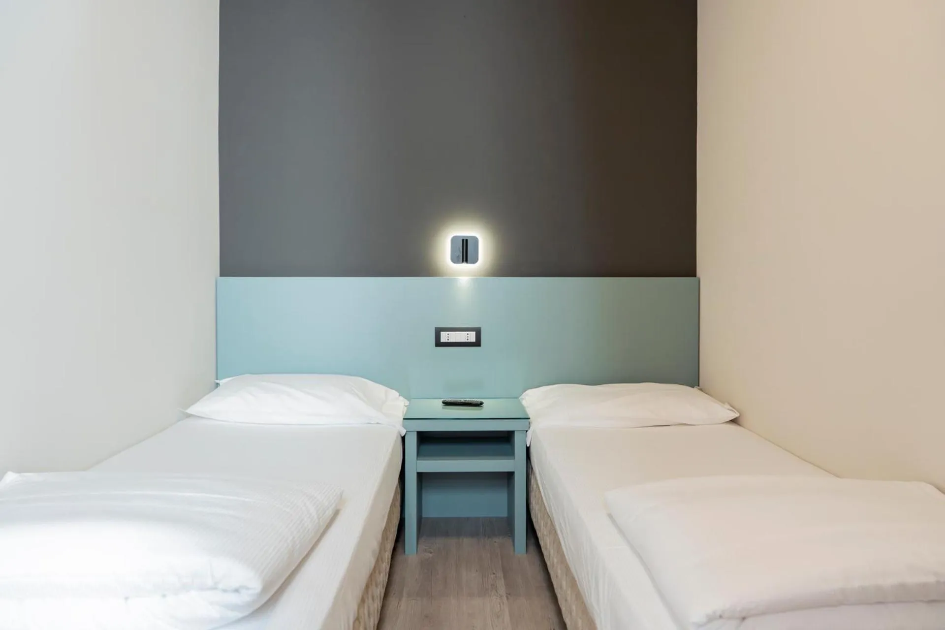 Photo of the whole room, Bed in Cavour 30TRE - Hotel Moderno