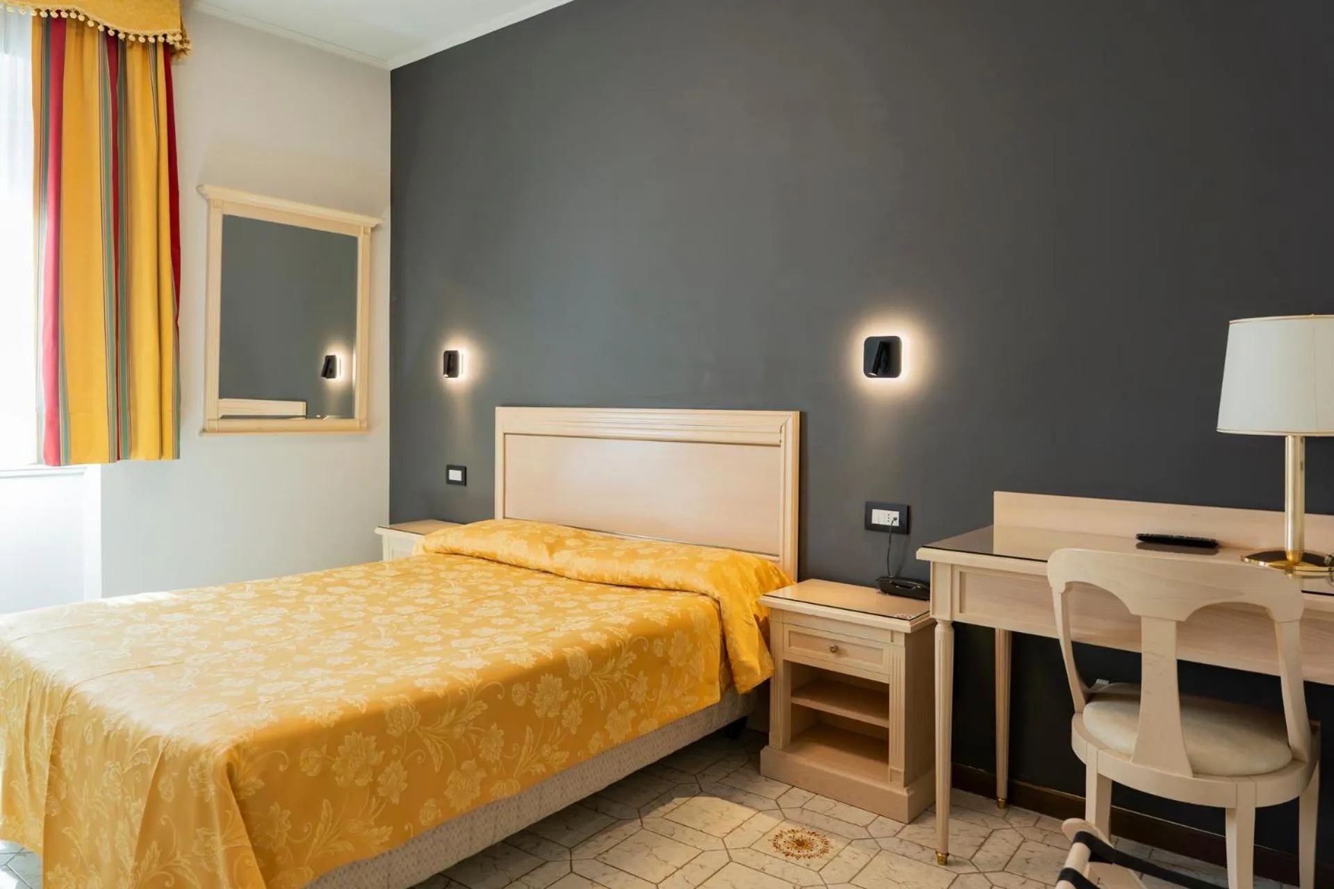 Bed in Cavour 30TRE - Hotel Moderno