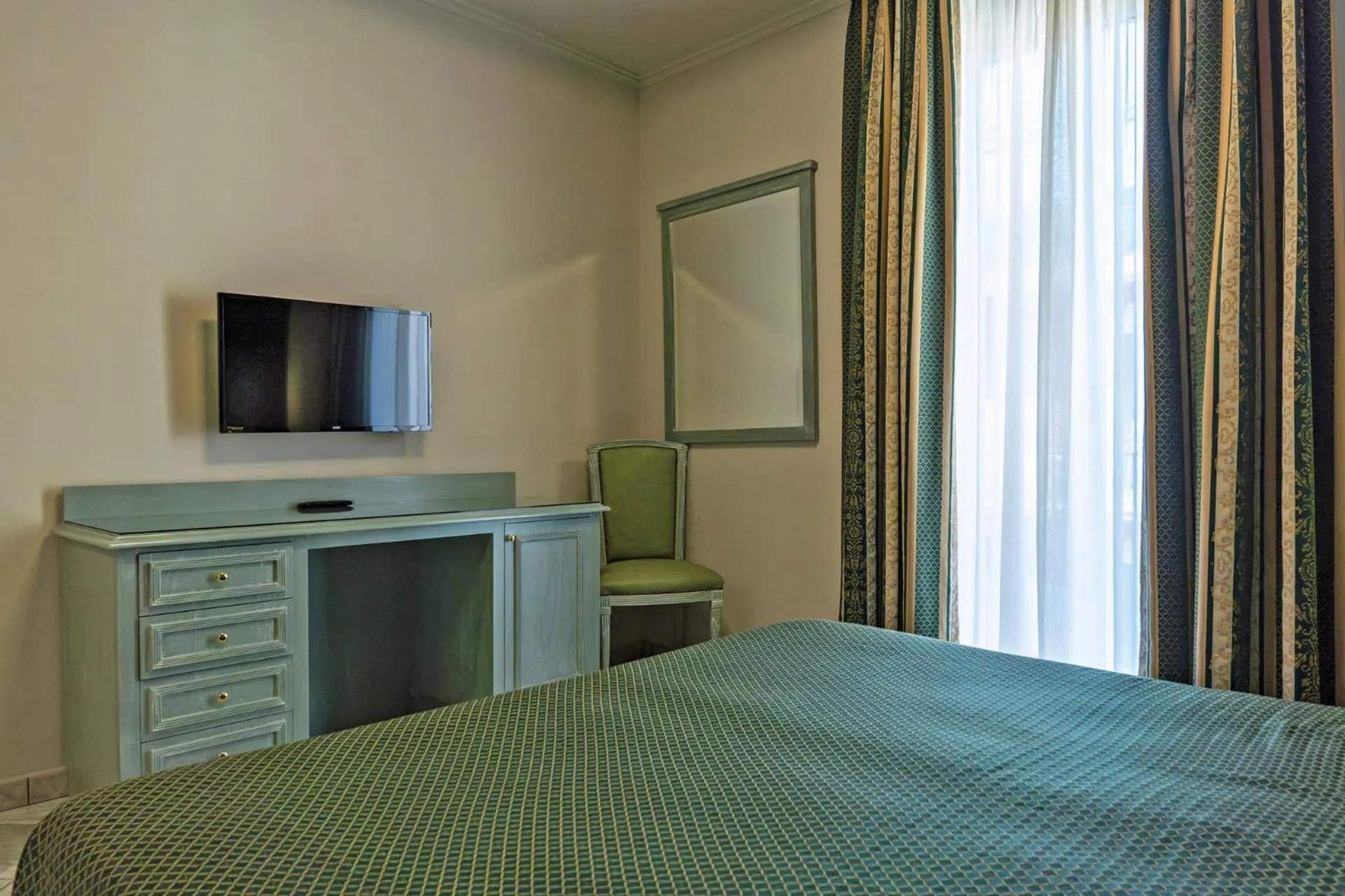 Photo of the whole room, Bed in Cavour 30TRE - Hotel Moderno