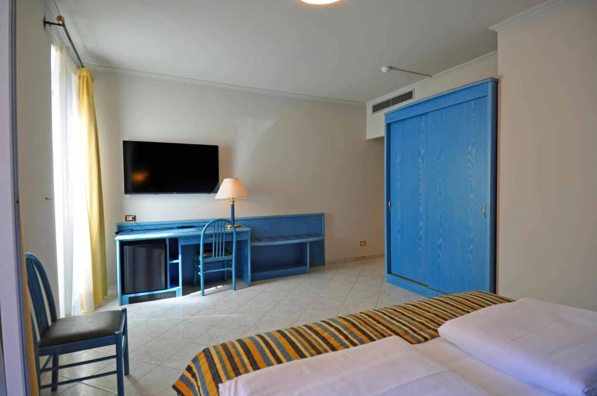 Photo of the whole room, Bed in Cavour 30TRE - Hotel Moderno