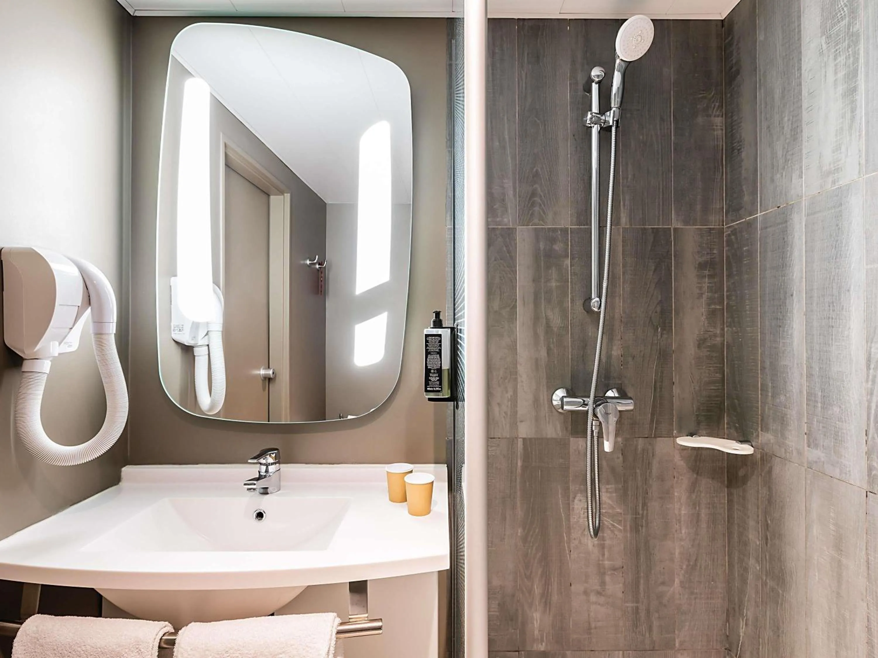 Bedroom in Hotel ibis Lisboa Liberdade