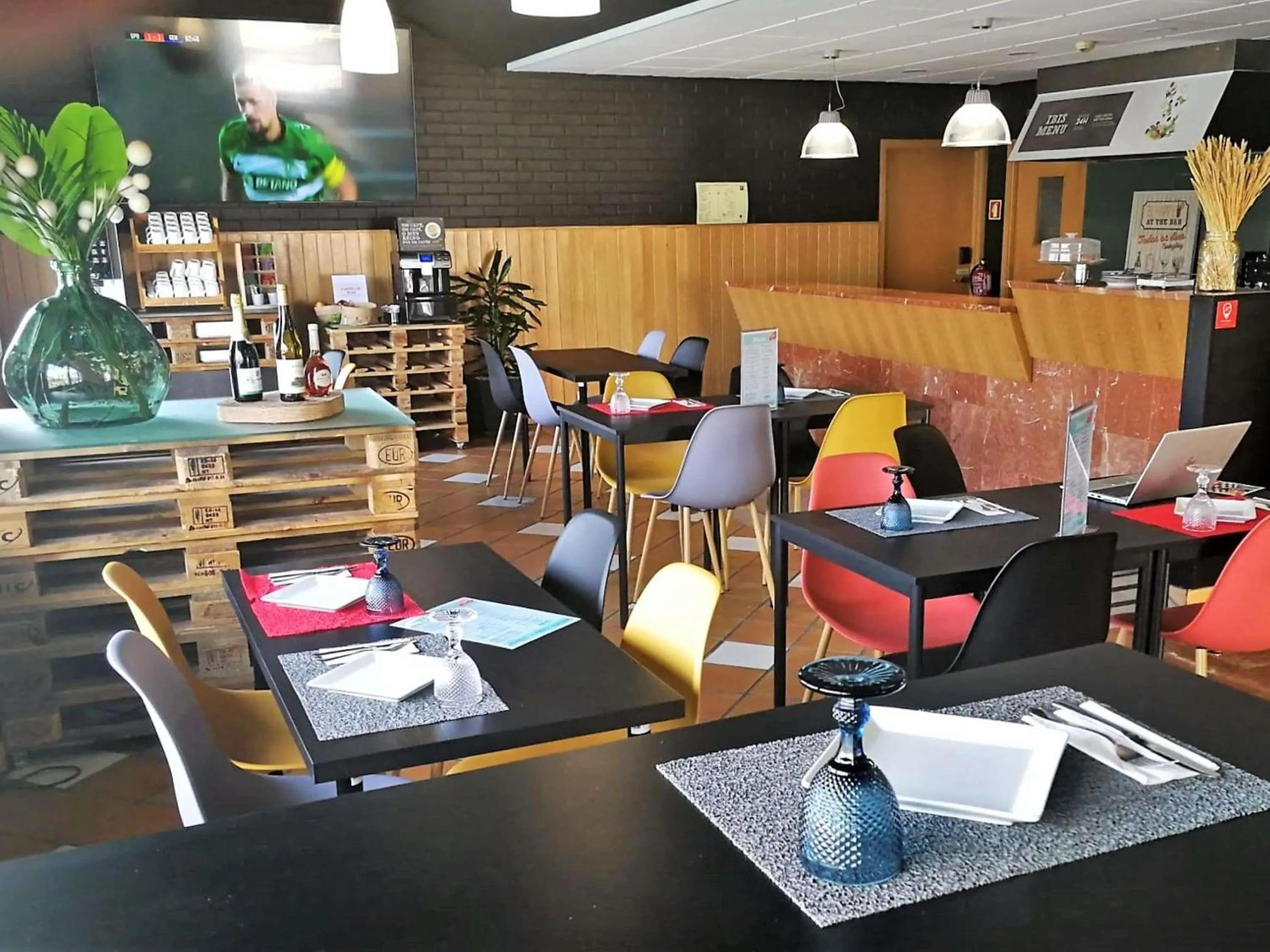 Lounge or bar in Hotel ibis Leiria Fatima