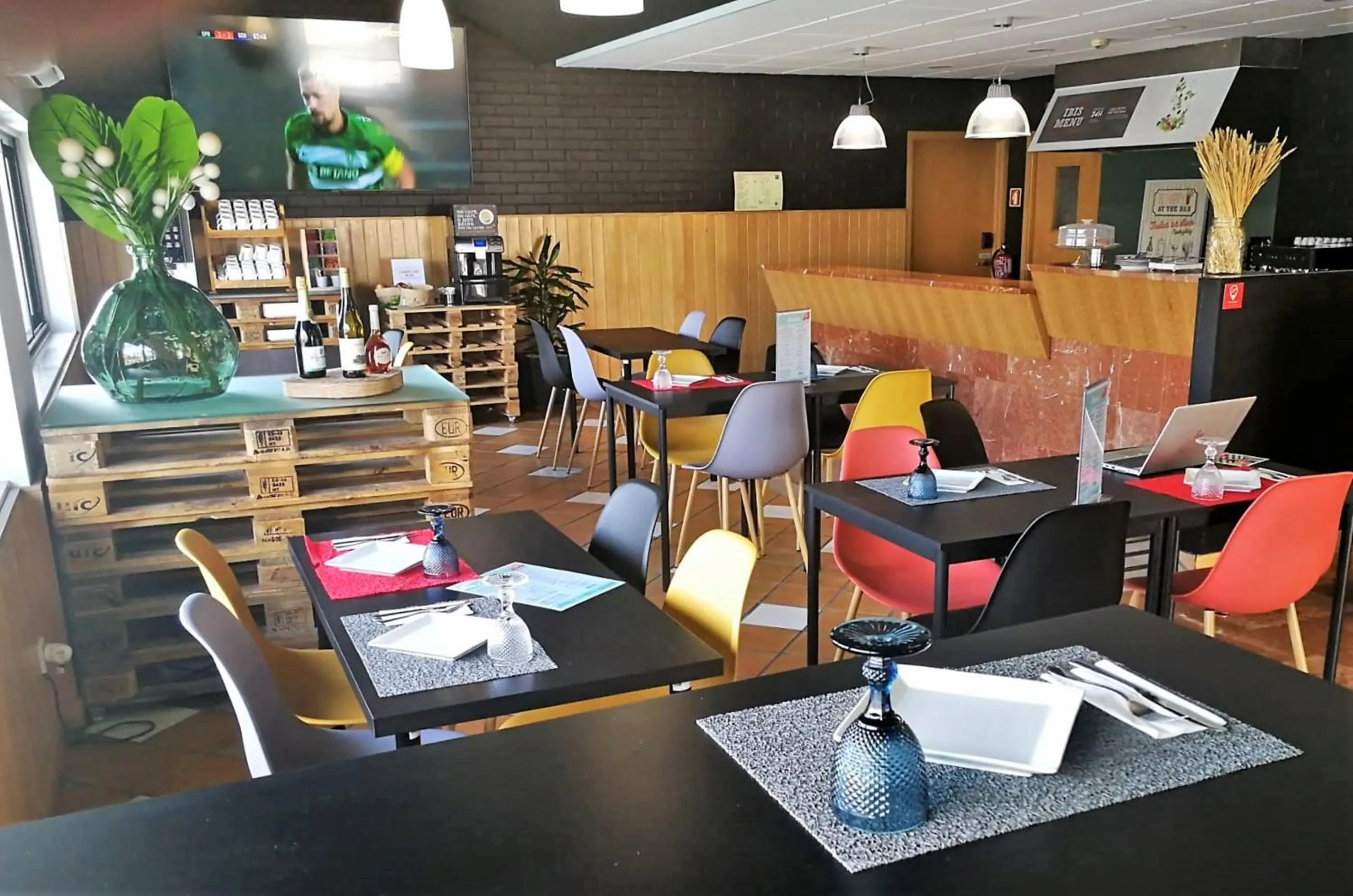 Restaurant/places to eat in Hotel ibis Leiria Fatima
