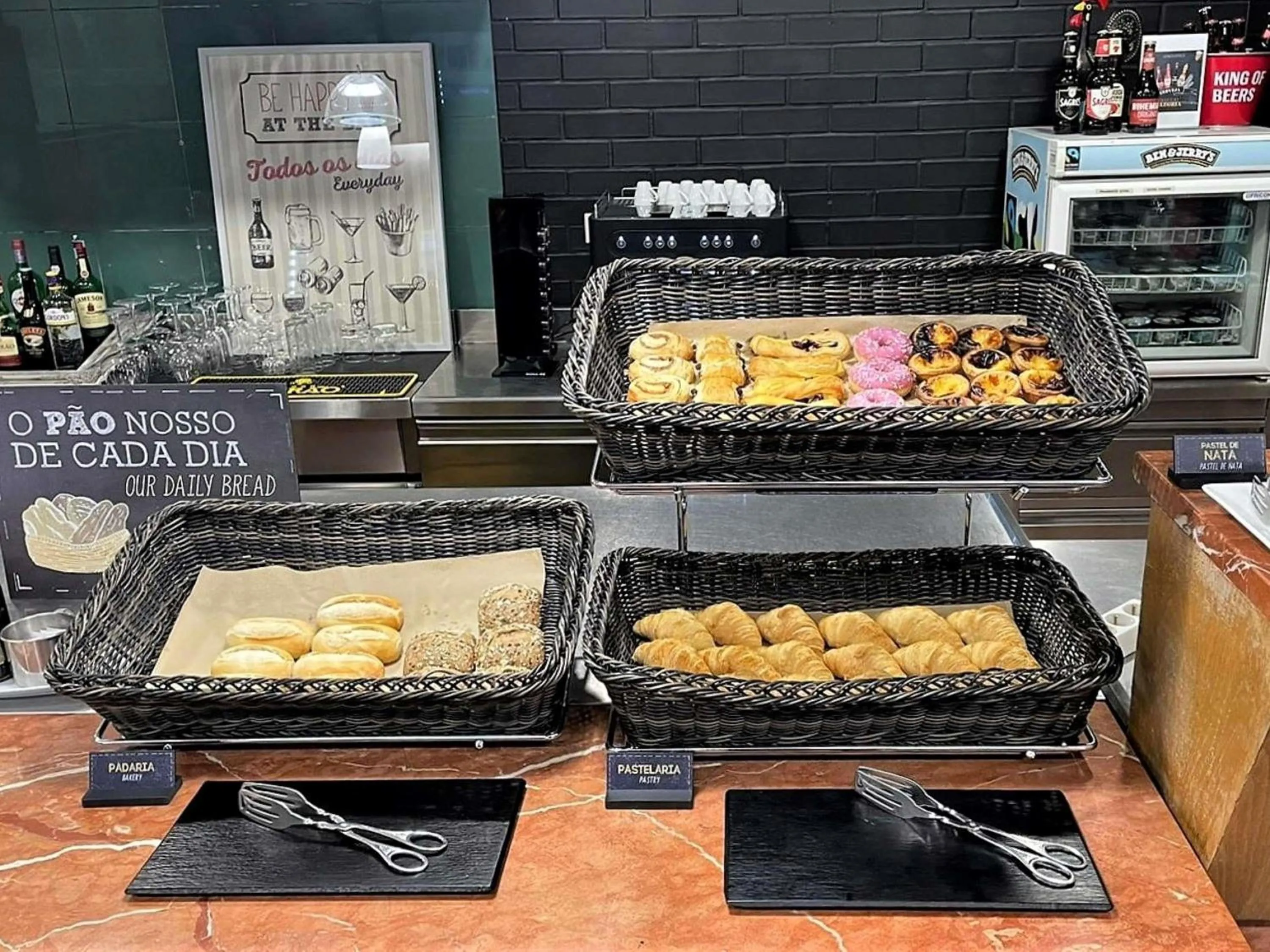 Restaurant/places to eat in Hotel ibis Leiria Fatima