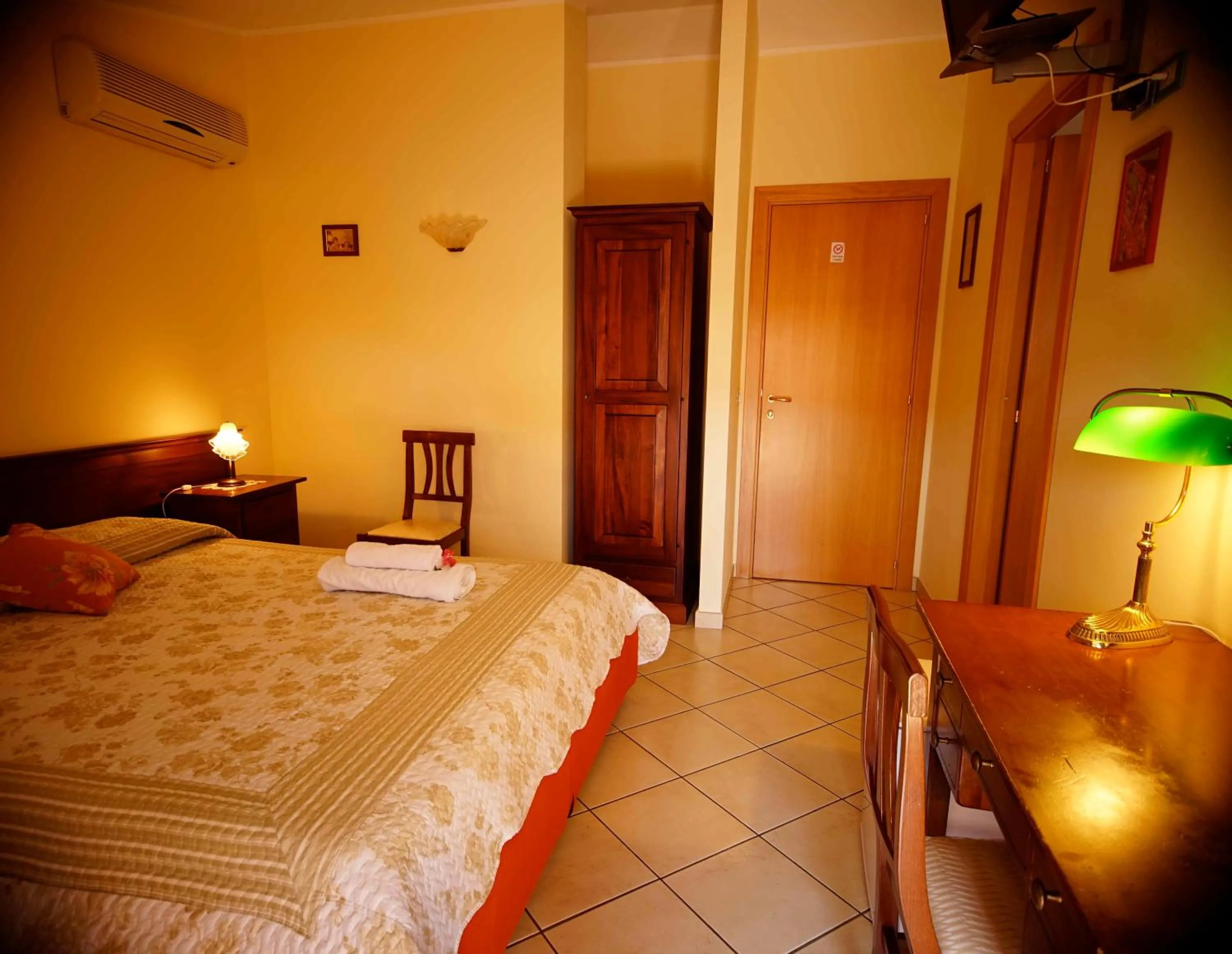 Bed in B&B Casalotto Inn