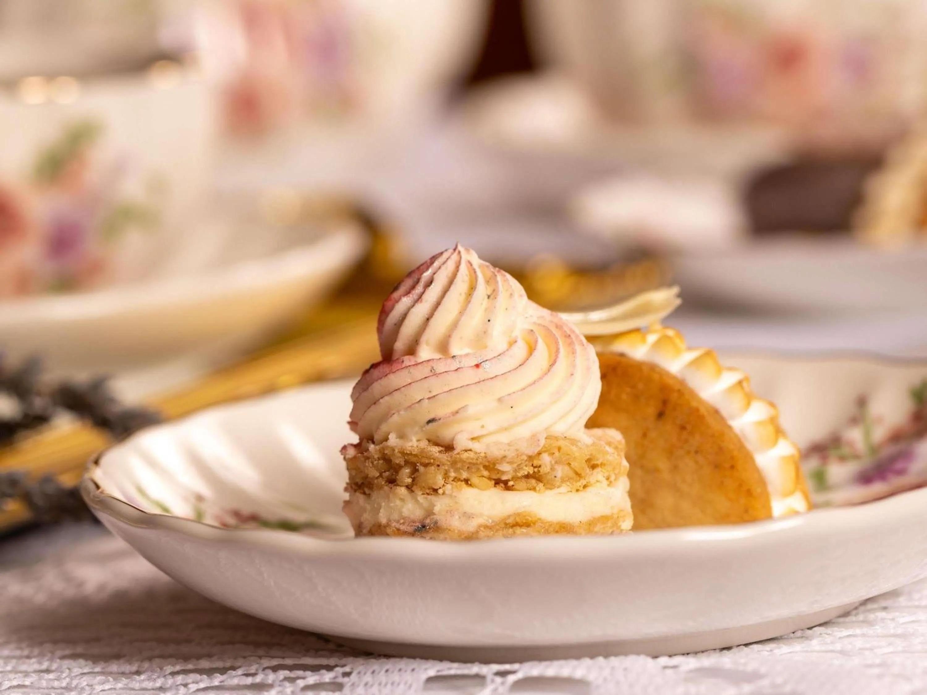 Restaurant/places to eat in Fairmont Winnipeg