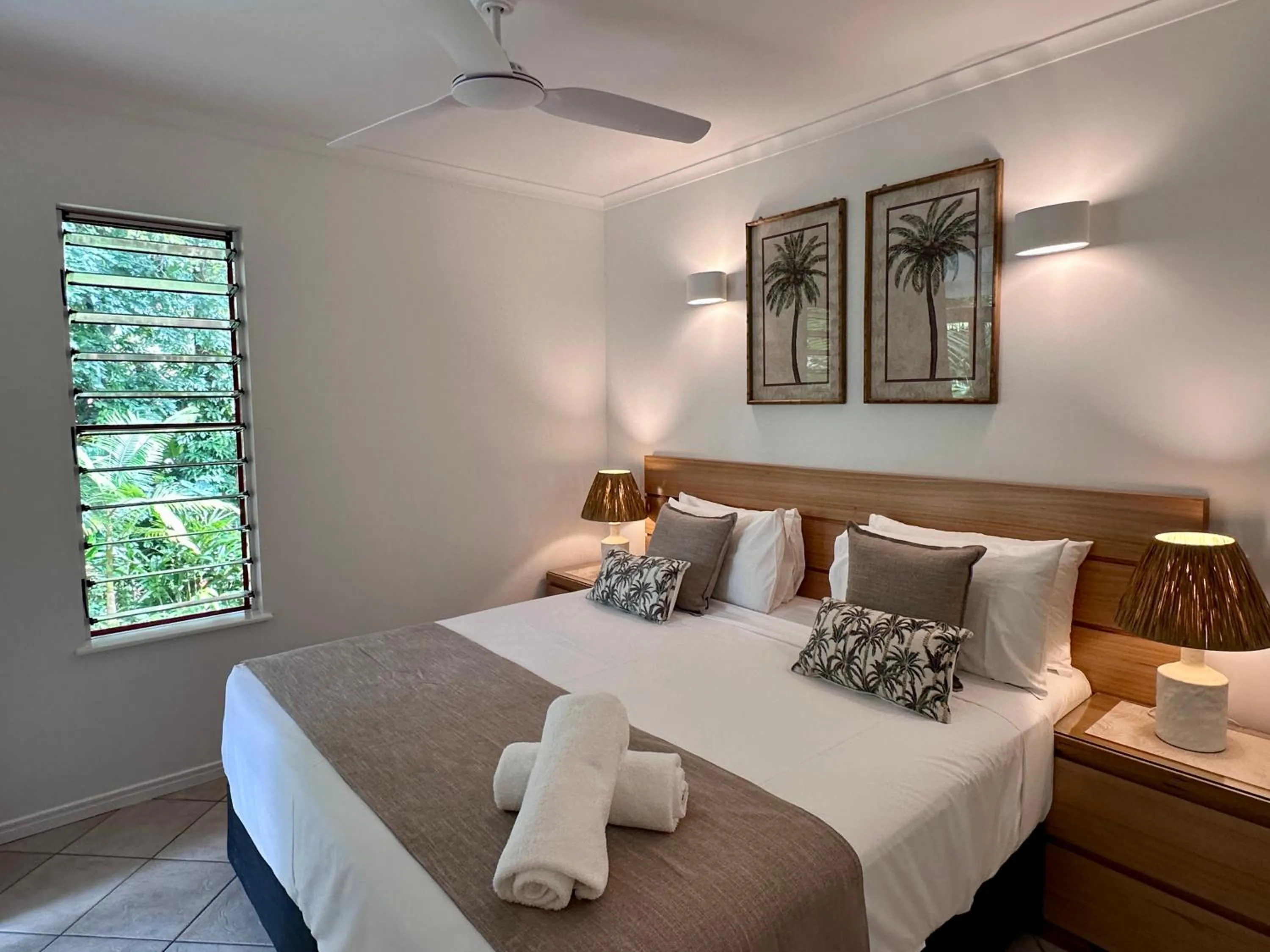 Bed in Oasis at Palm Cove