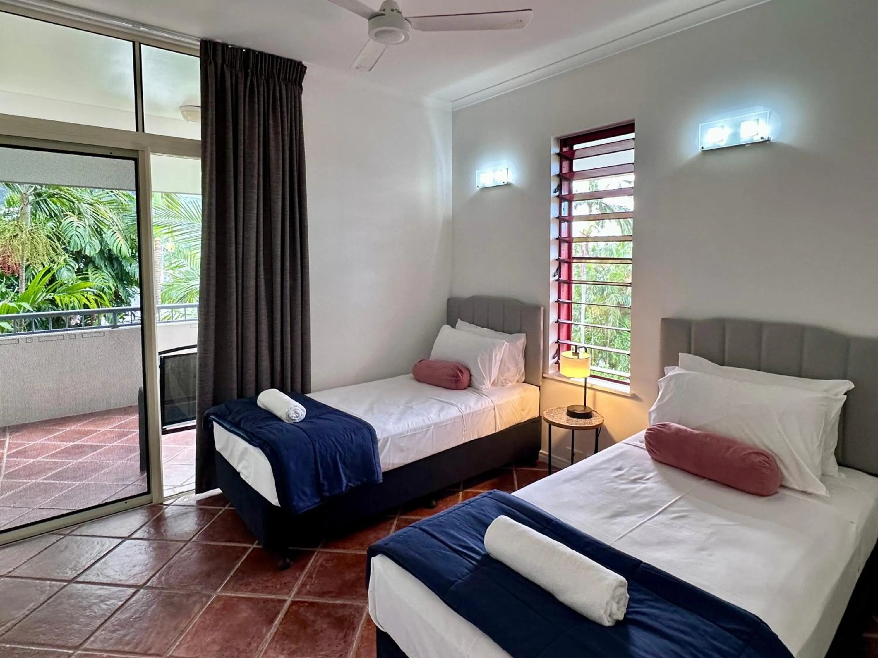 Bed in Oasis at Palm Cove