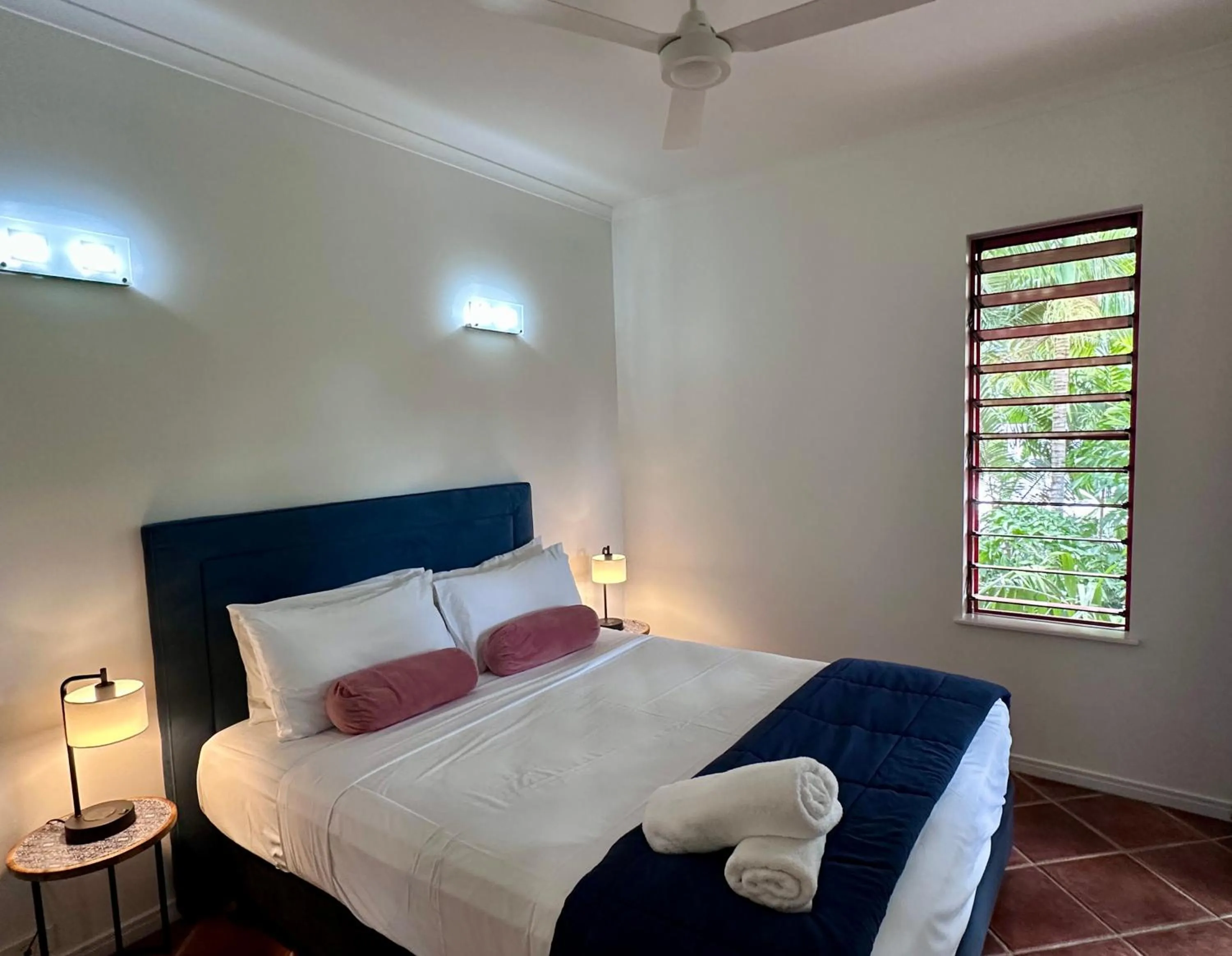 Bed in Oasis at Palm Cove