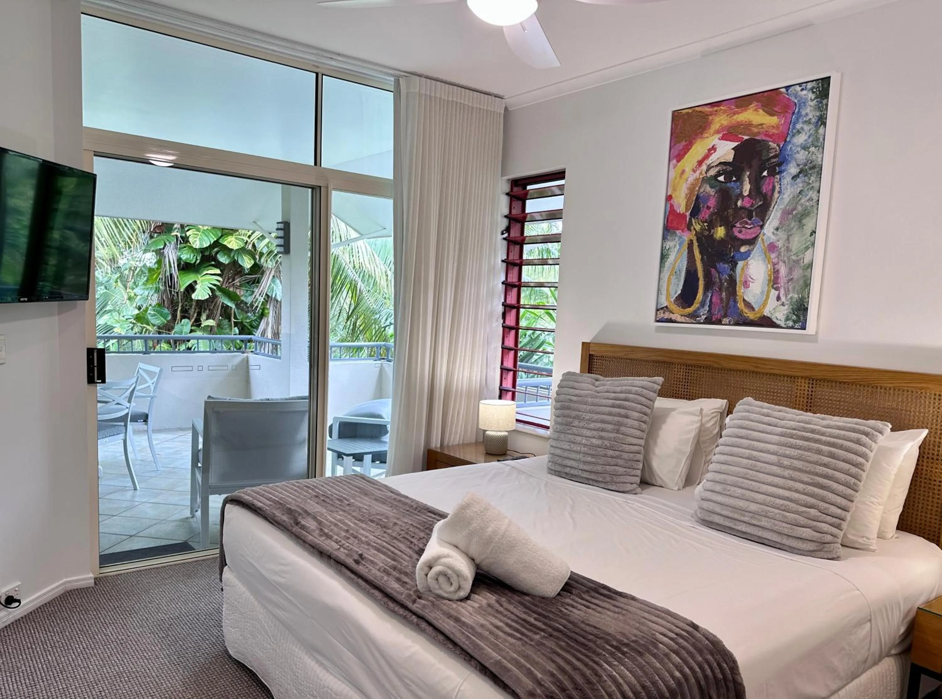 Bed in Oasis at Palm Cove