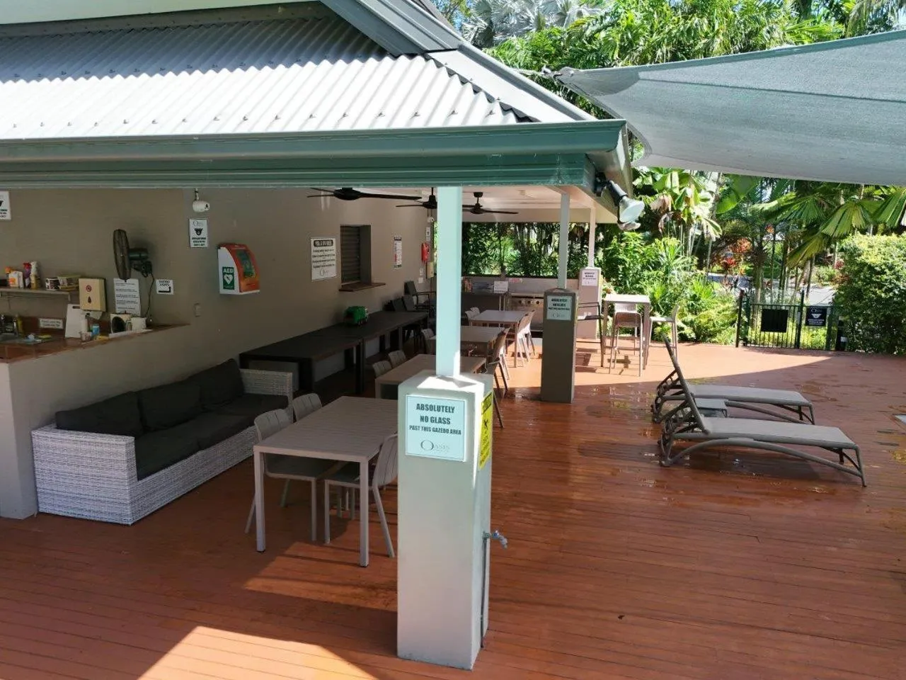 Swimming pool in Oasis at Palm Cove