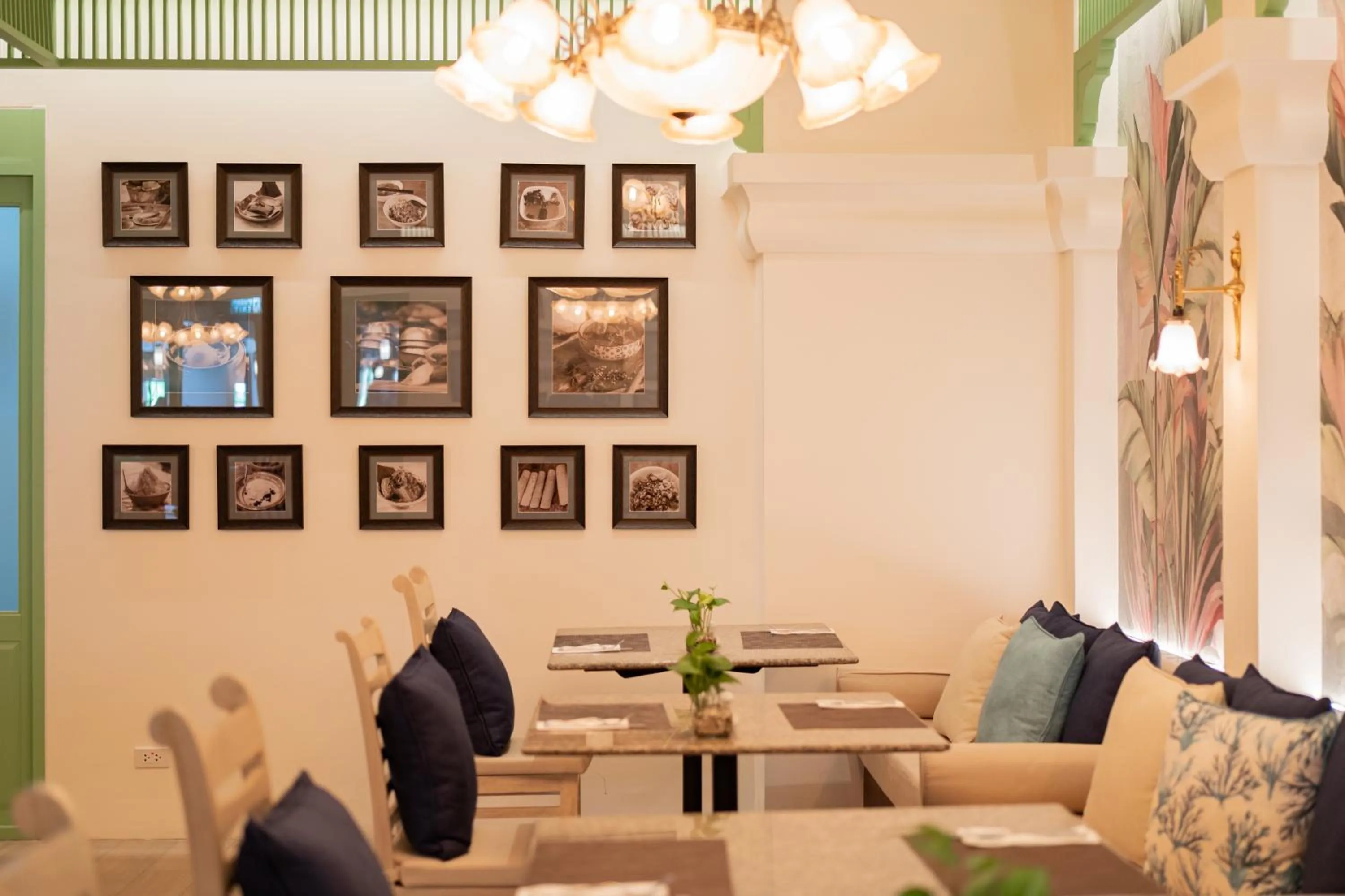 Restaurant/places to eat in Thavorn Palm Beach Resort Phuket