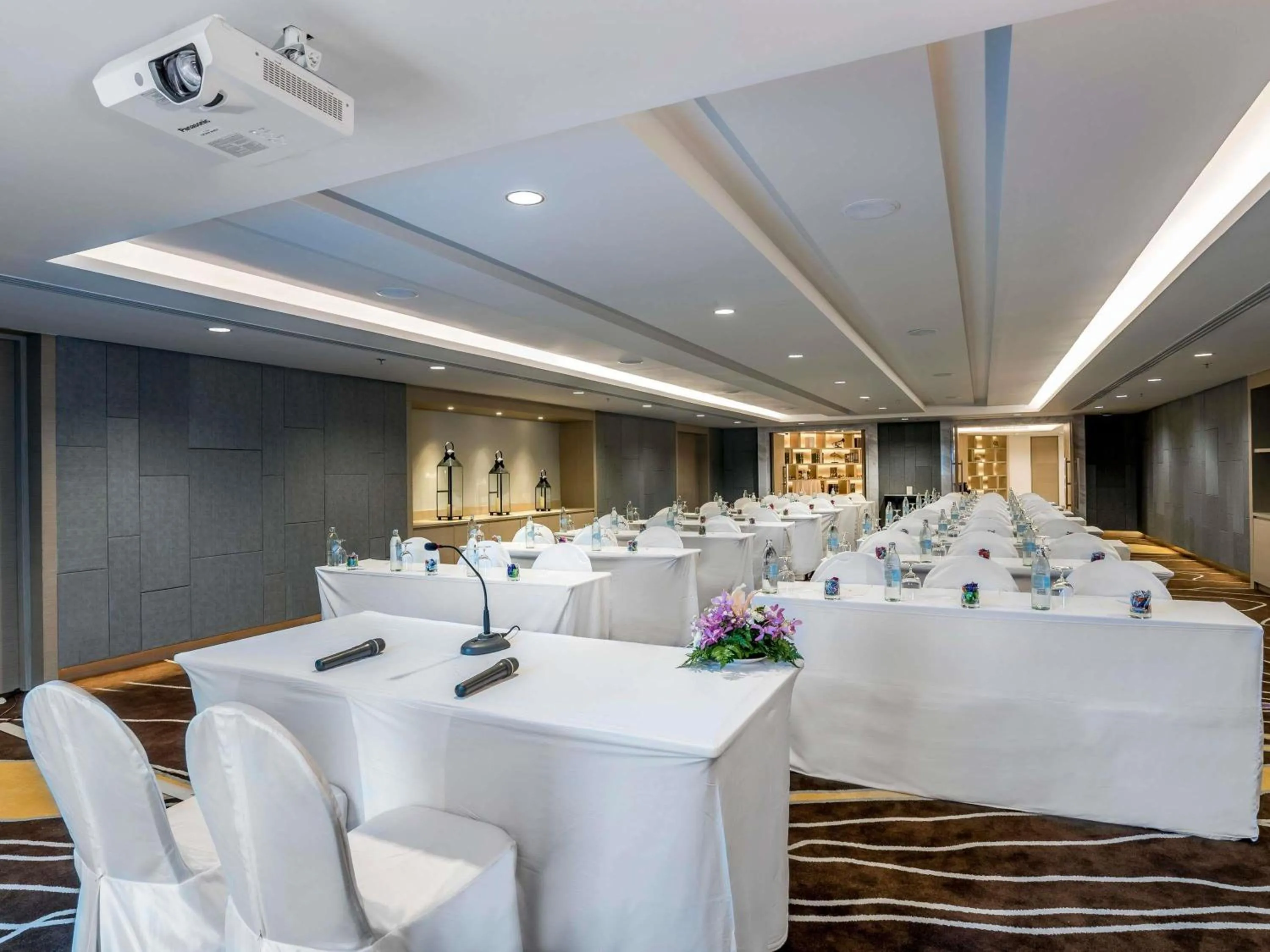 Meeting/conference room in Novotel Phuket City Phokeethra