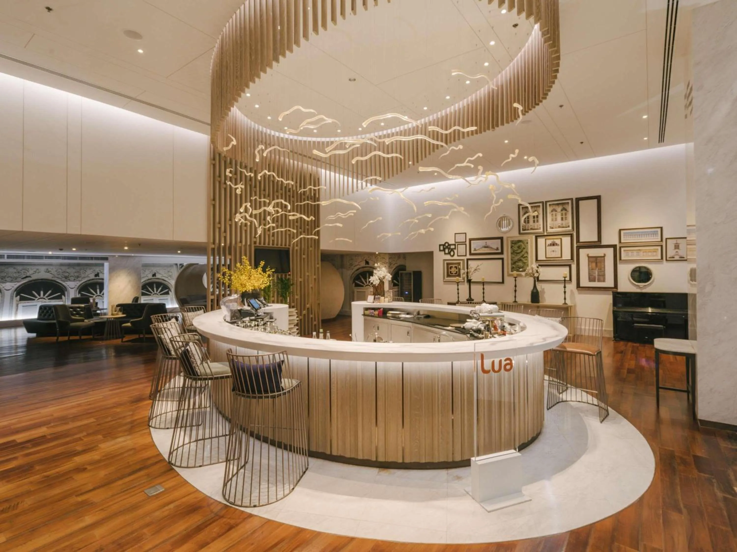 Lounge or bar in Novotel Phuket City Phokeethra