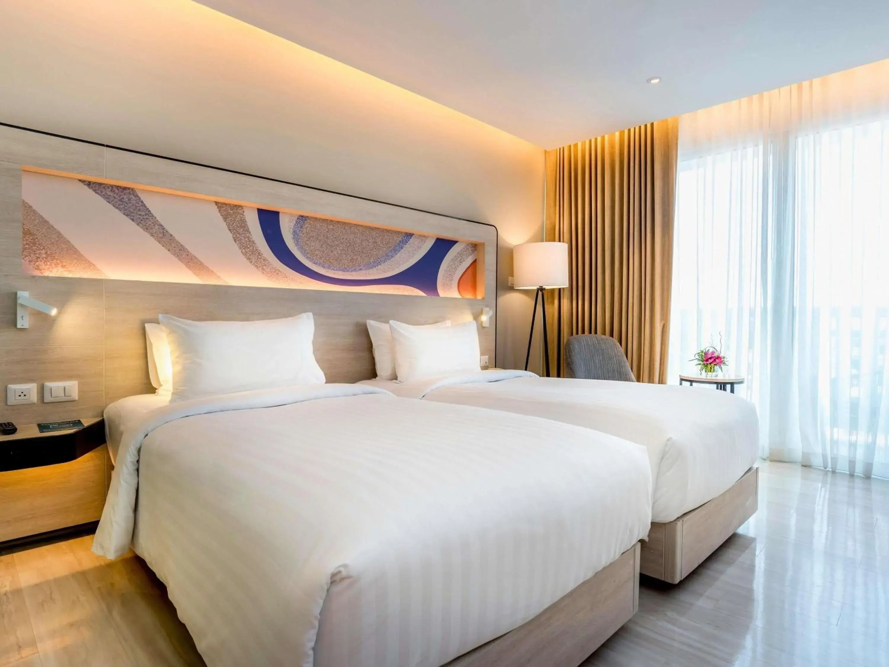 Deluxe Twin Room with Balcony in Novotel Phuket City Phokeethra Deluxe Twin Room with Balcony in Novotel Phuket City Phokeethra