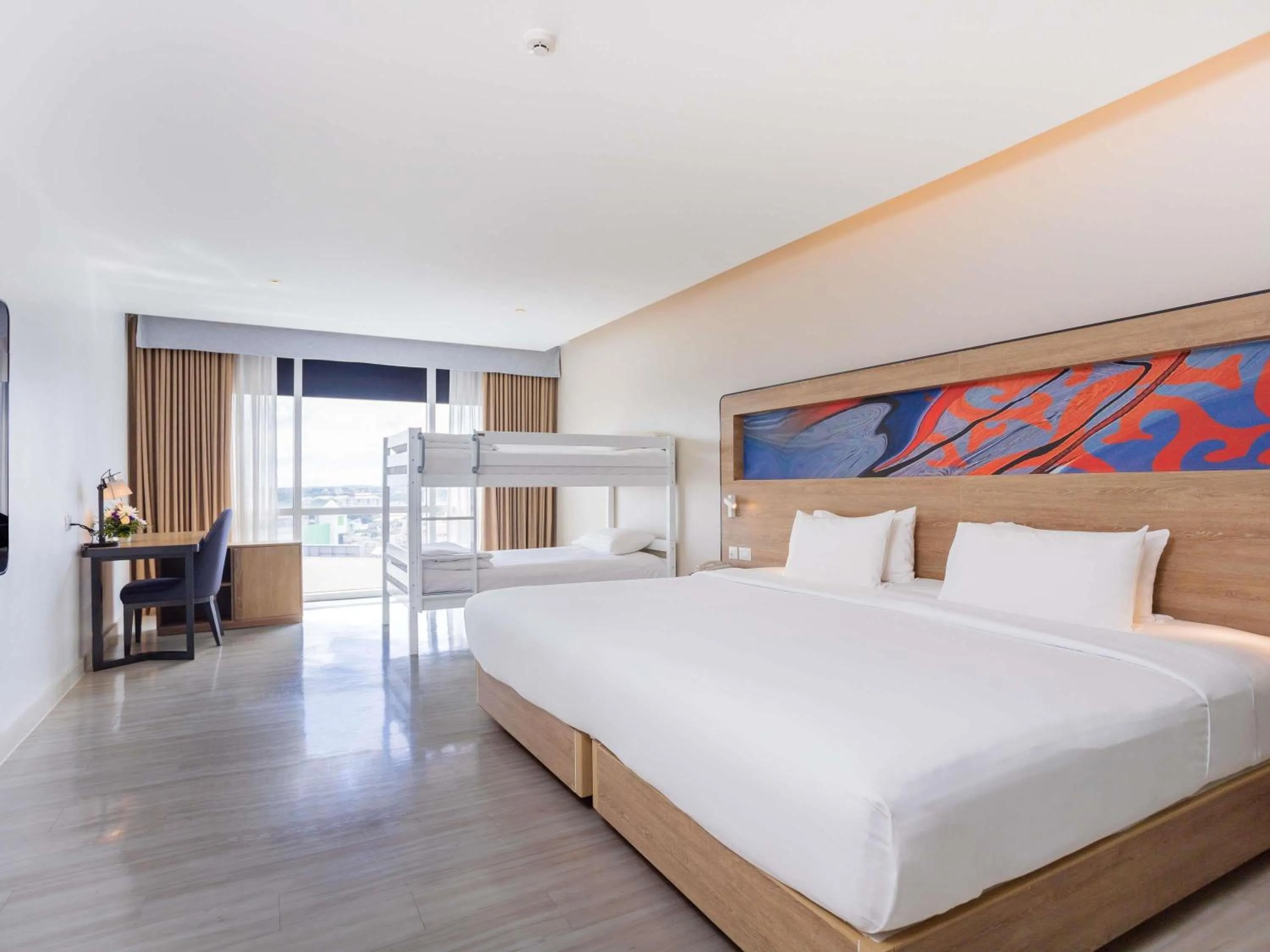 Bedroom, Bed in Novotel Phuket City Phokeethra