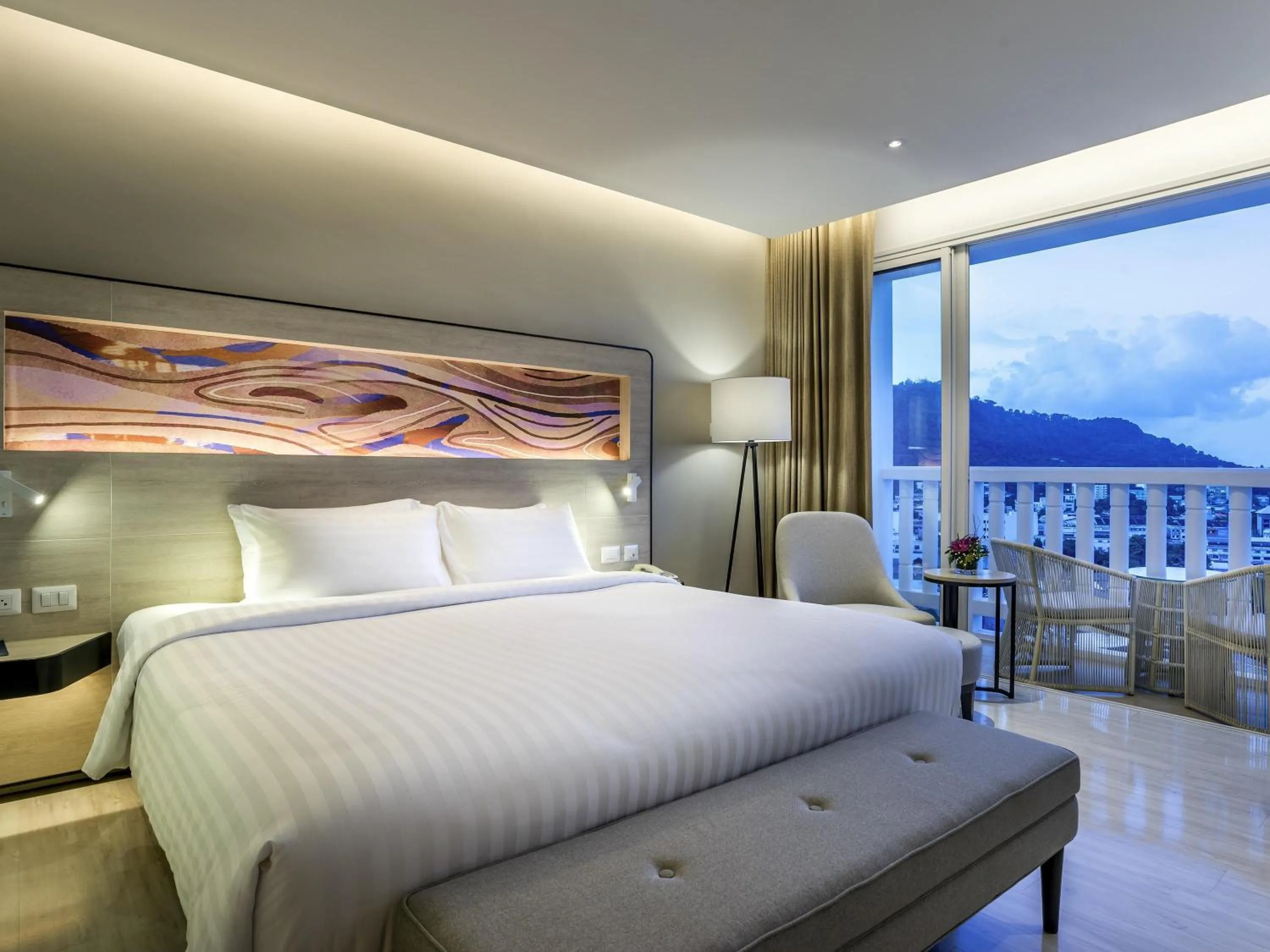 Bedroom, Bed in Novotel Phuket City Phokeethra