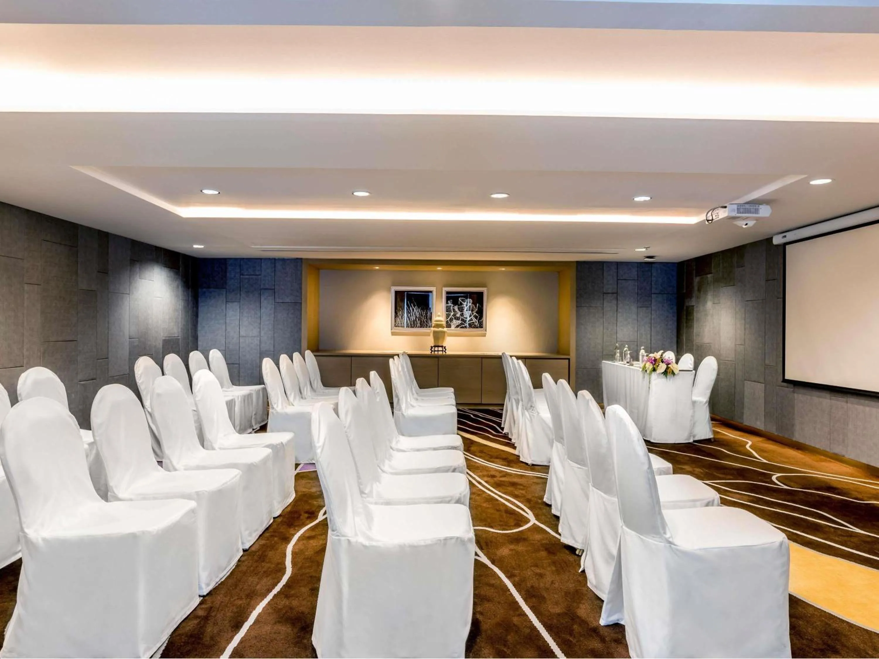 Meeting/conference room in Novotel Phuket City Phokeethra