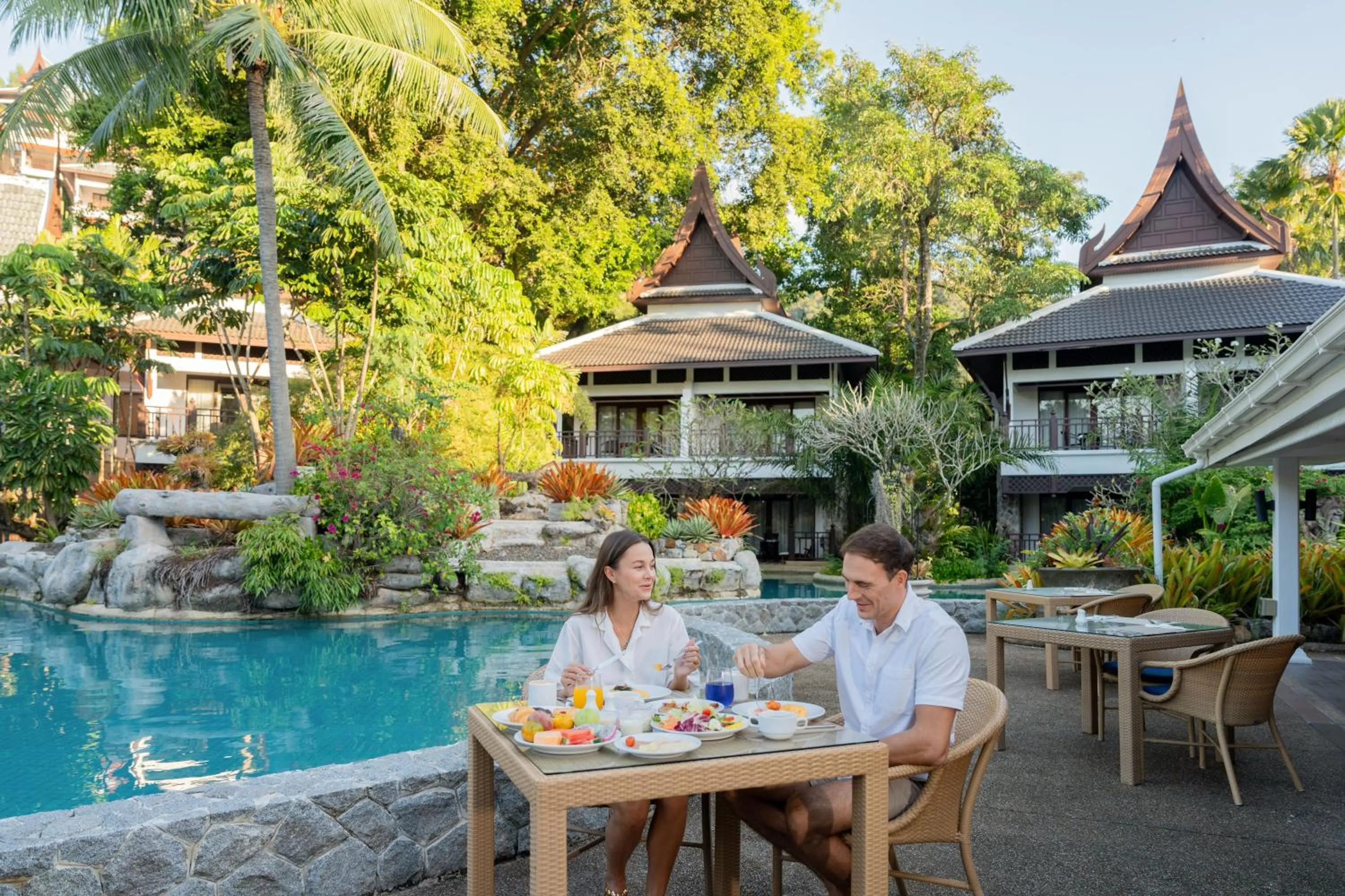 Restaurant/places to eat in Thavorn Beach Village Resort & Spa Phuket