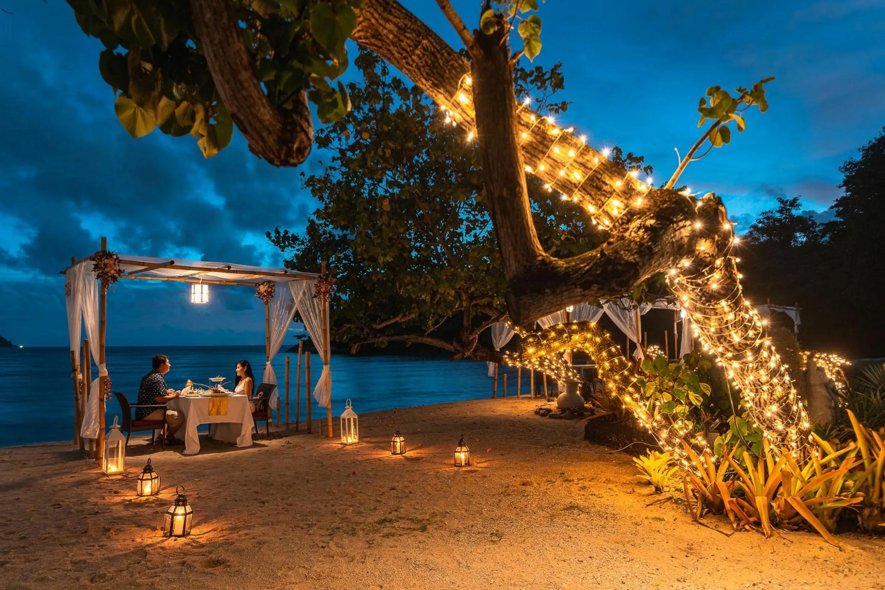 Restaurant/places to eat in Thavorn Beach Village Resort & Spa Phuket