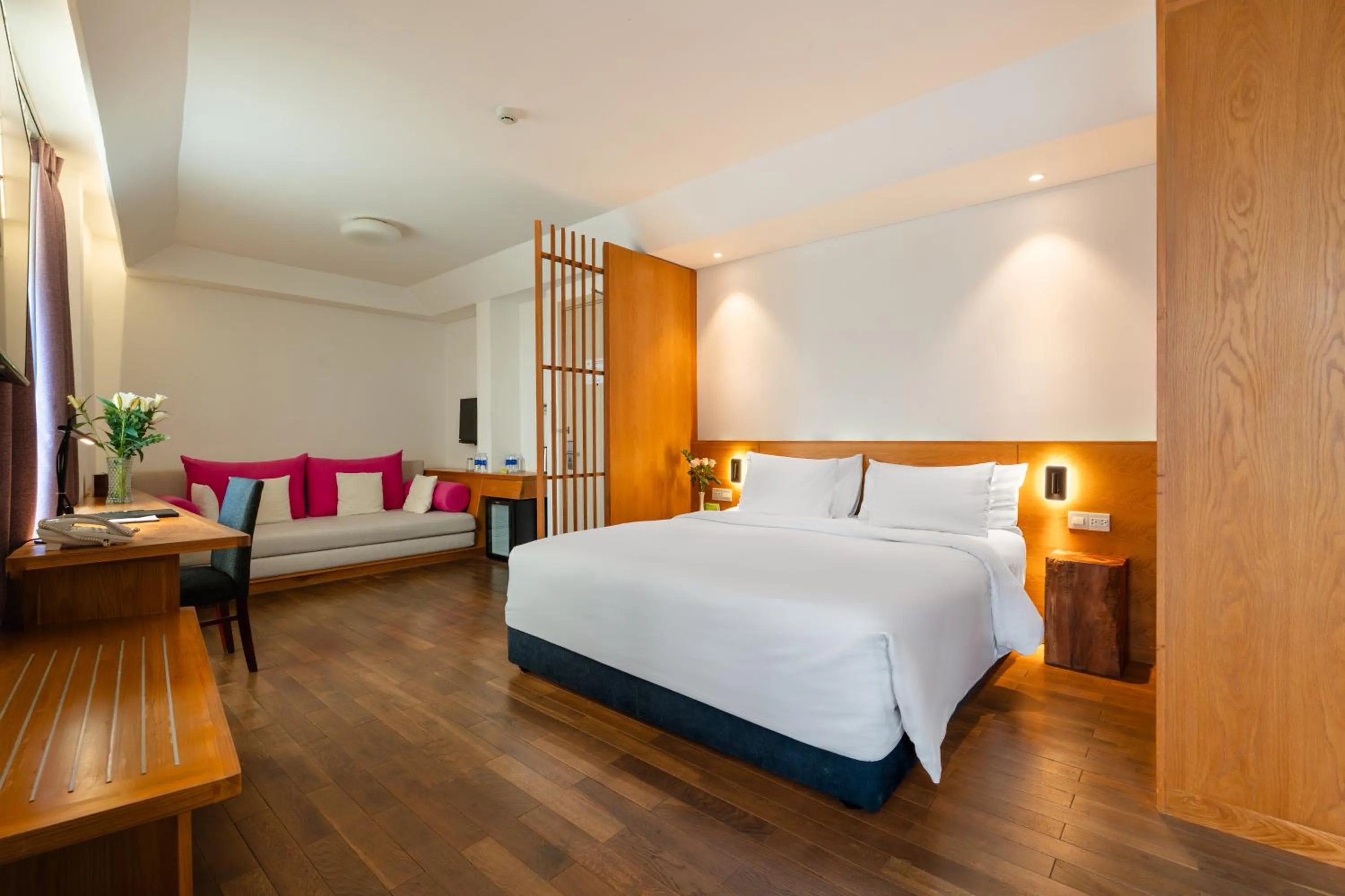 Bedroom, Bed in Liberty Hotel Saigon Greenview