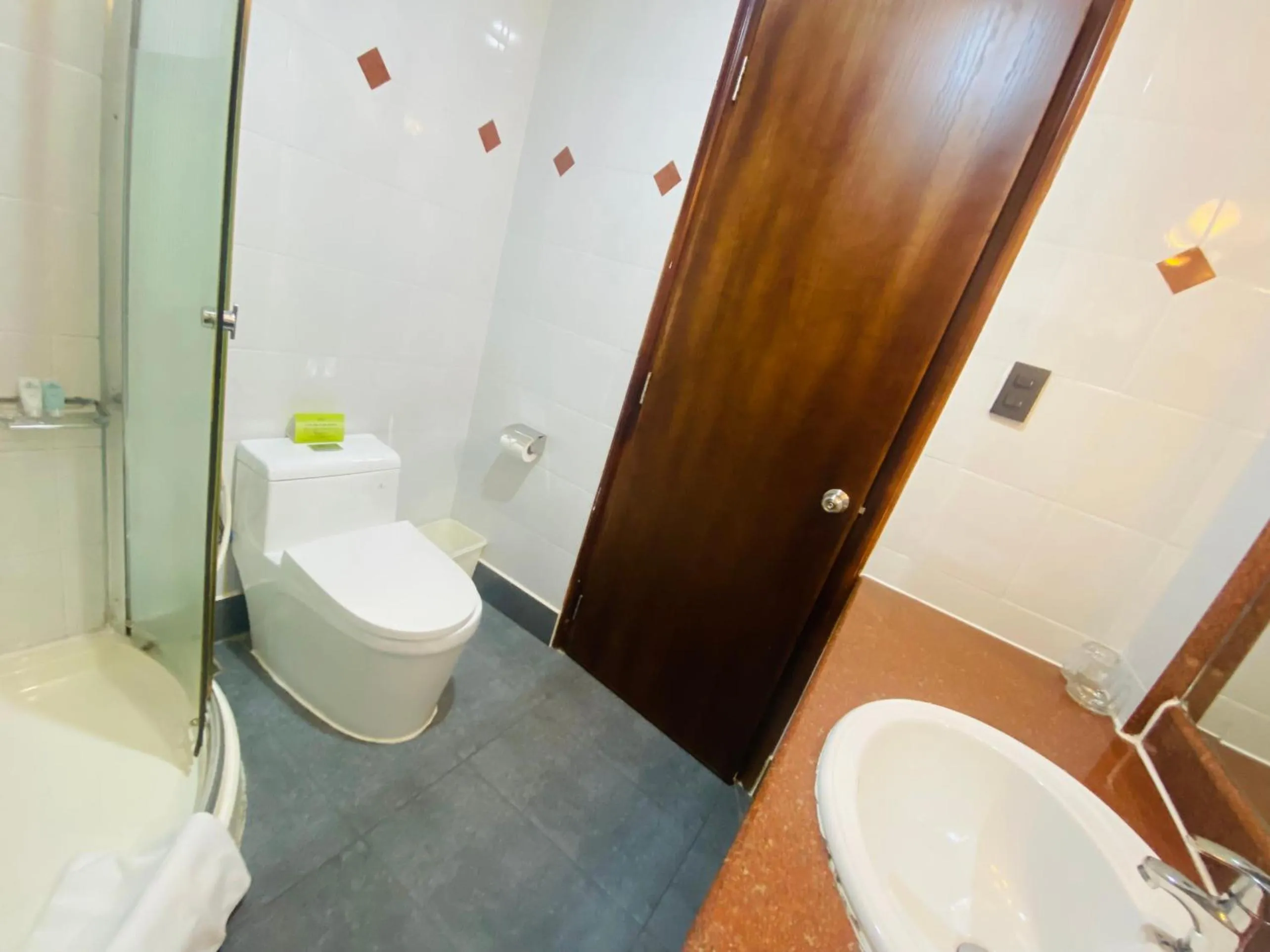 Toilet in Liberty 2 Hotel