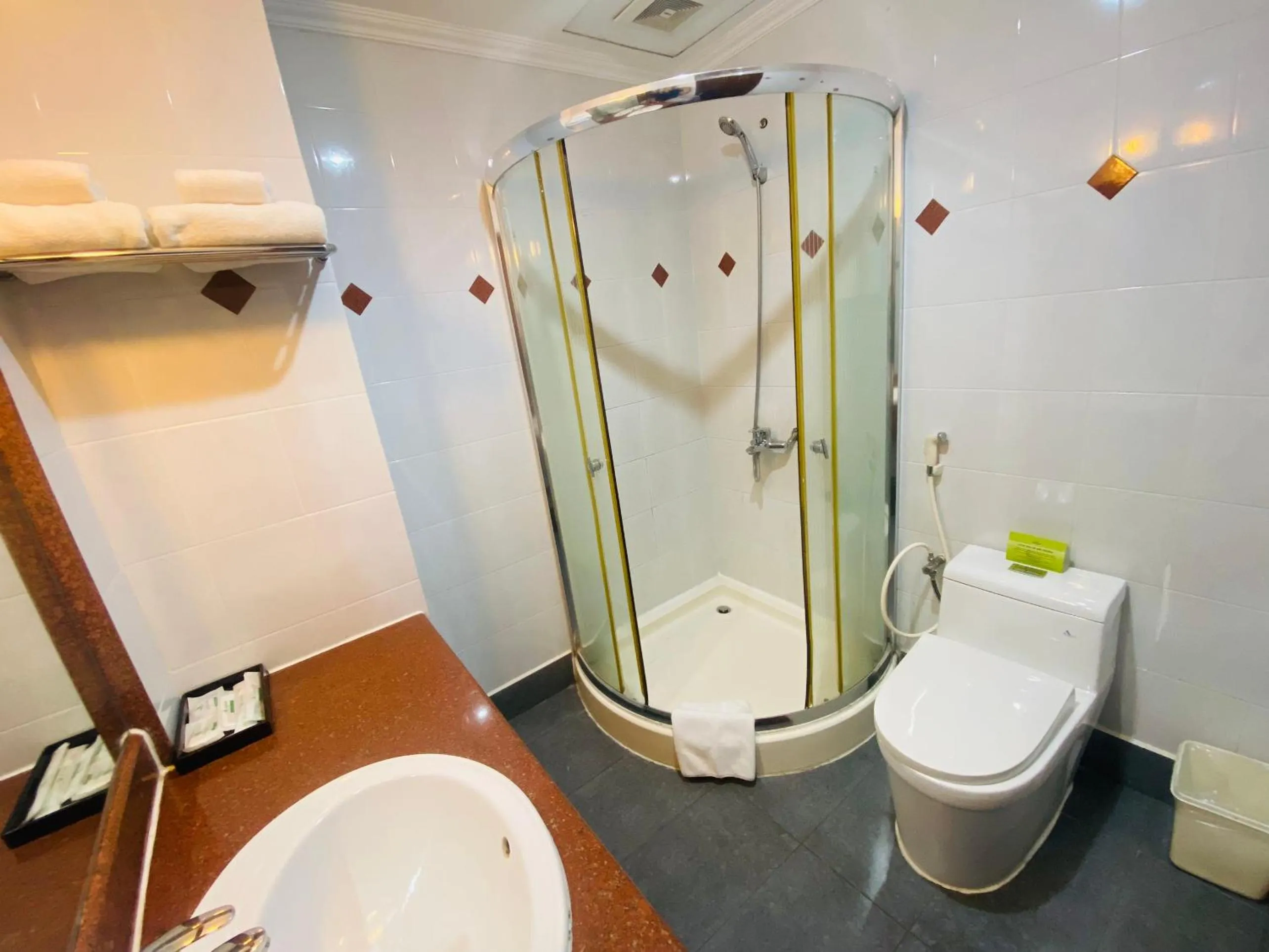 Shower in Liberty 2 Hotel