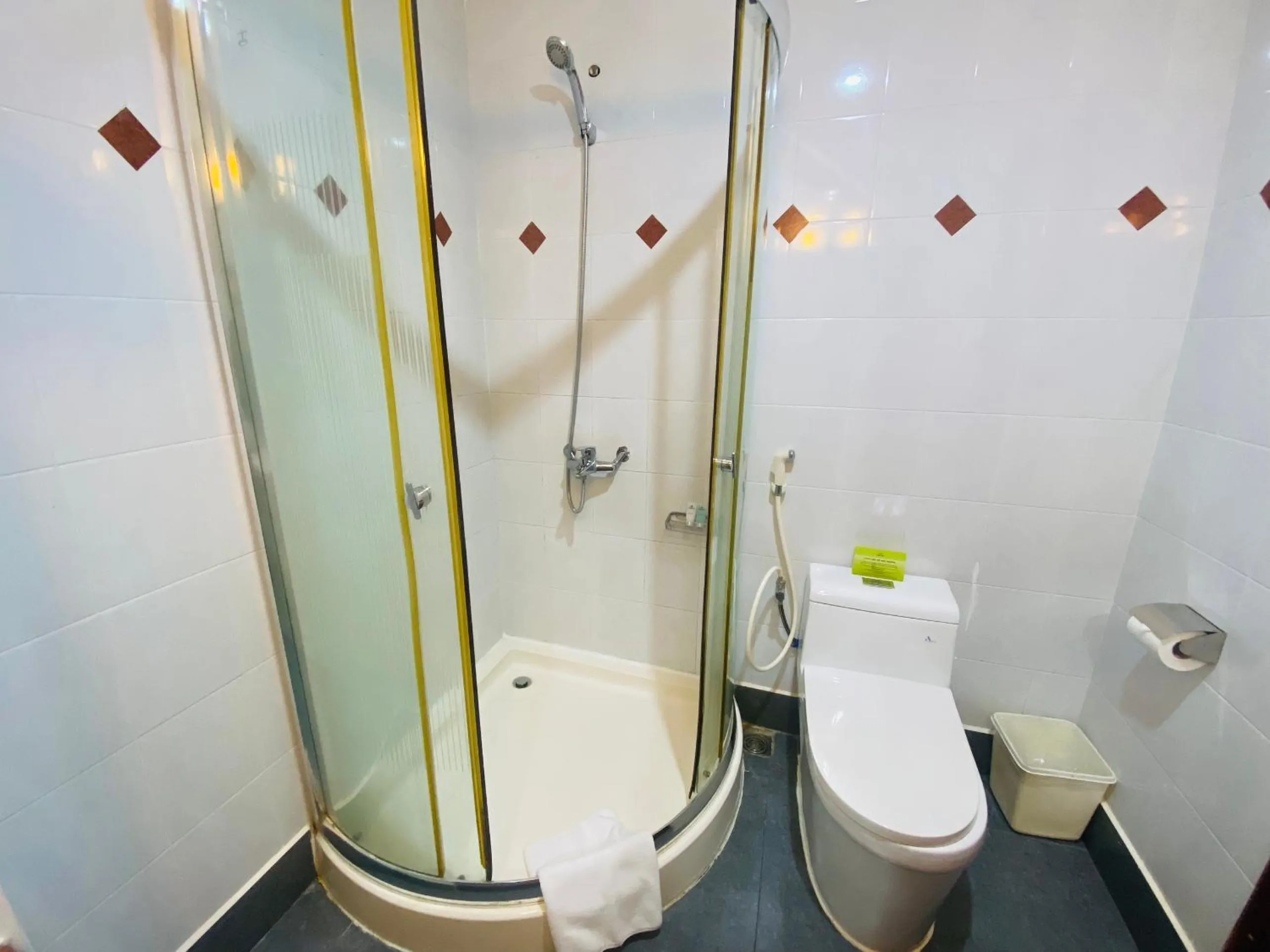 Shower in Liberty 2 Hotel